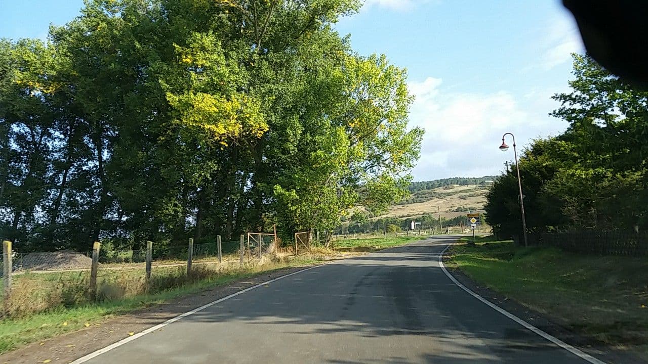 Street view near Pension & Wirtshaus Preuße, Bad Frankenhausen — © tian (CC BY-SA · Mapillary)