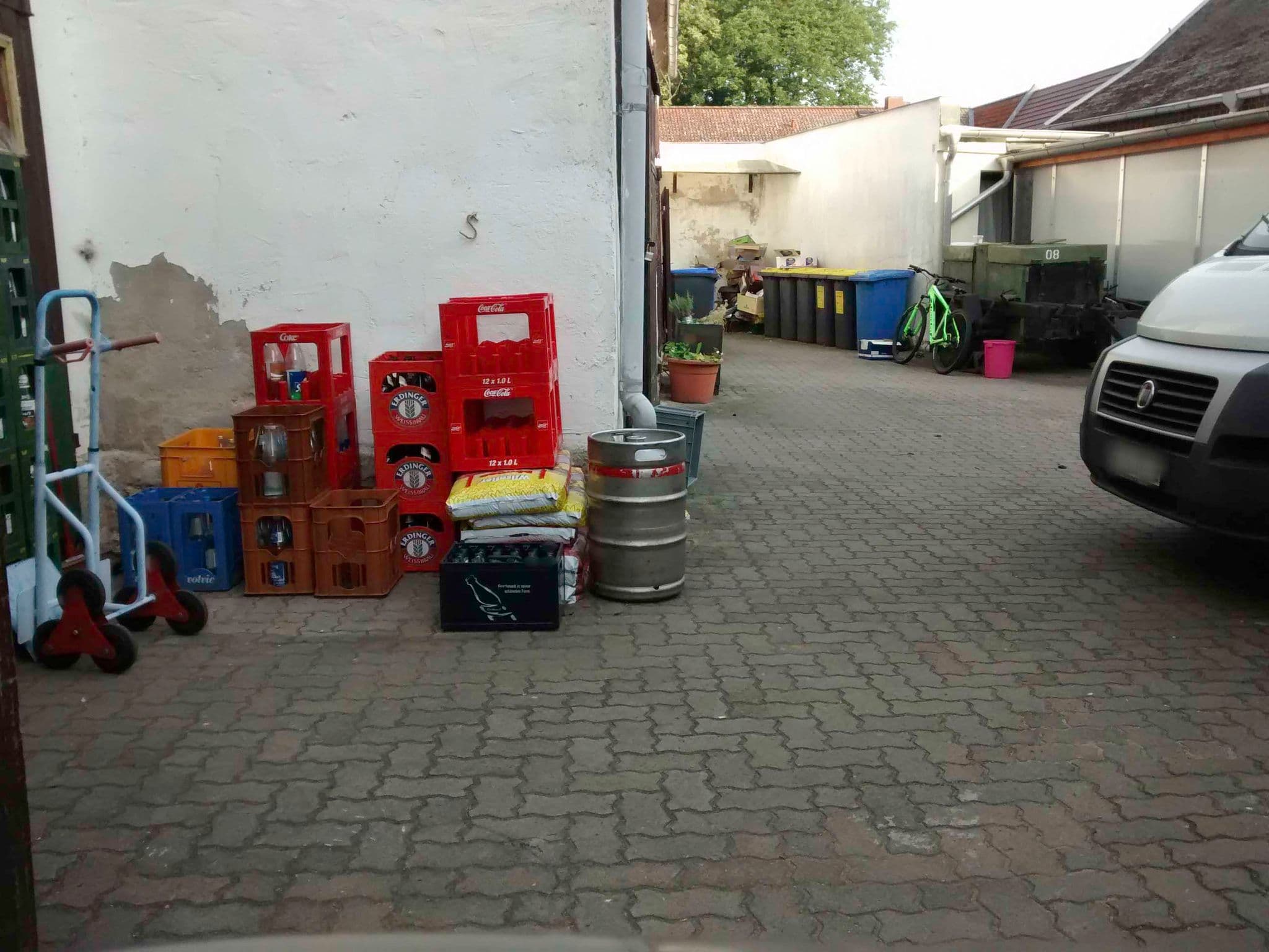Street view near Zum Fährmann - Wirtshaus und Pension, Barby — © didihn (CC BY-SA · Mapillary)