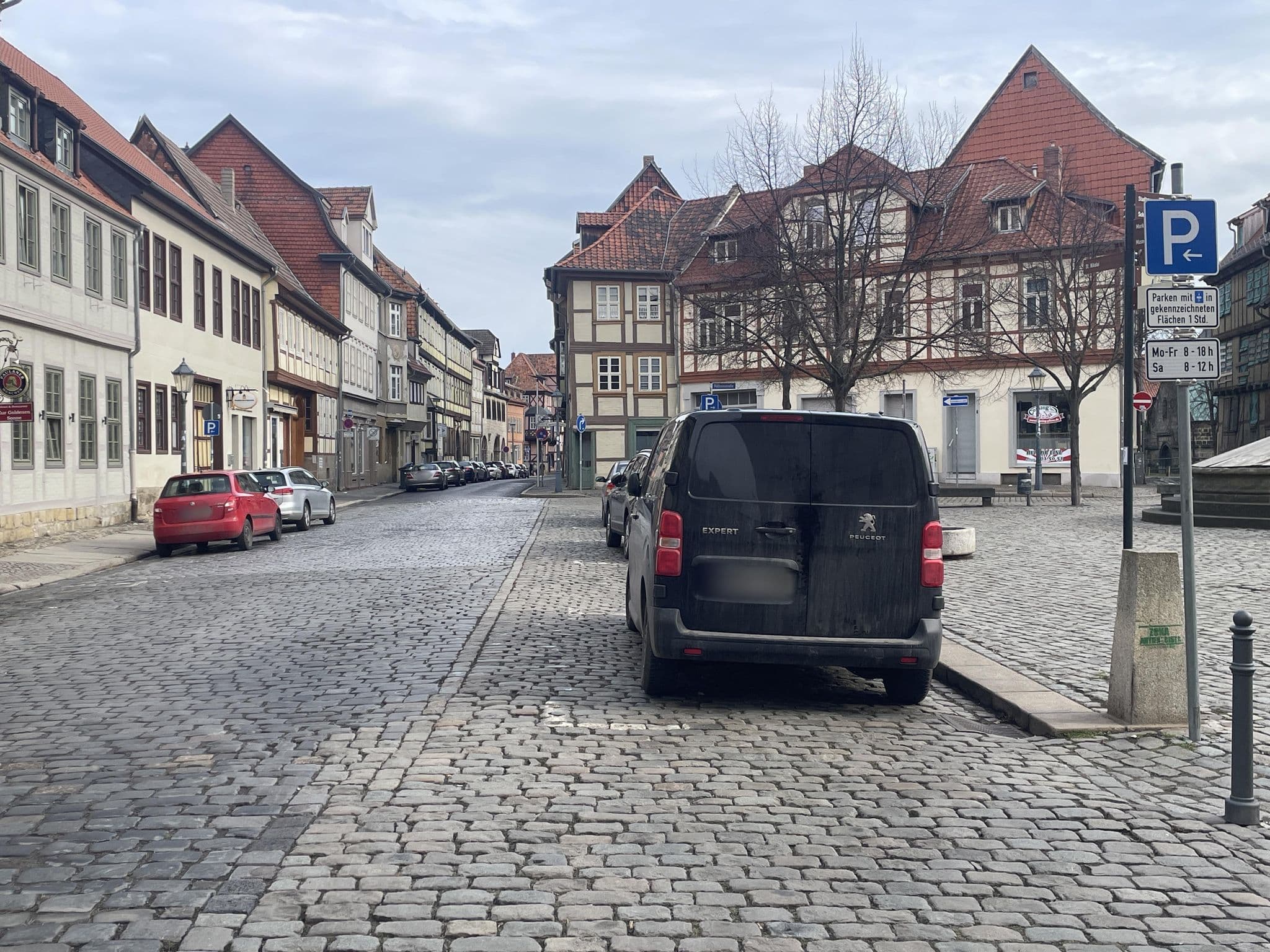 Street view near Zur Goldenen Sonne, Quedlinburg — © surveyor99 (CC BY-SA · Mapillary)