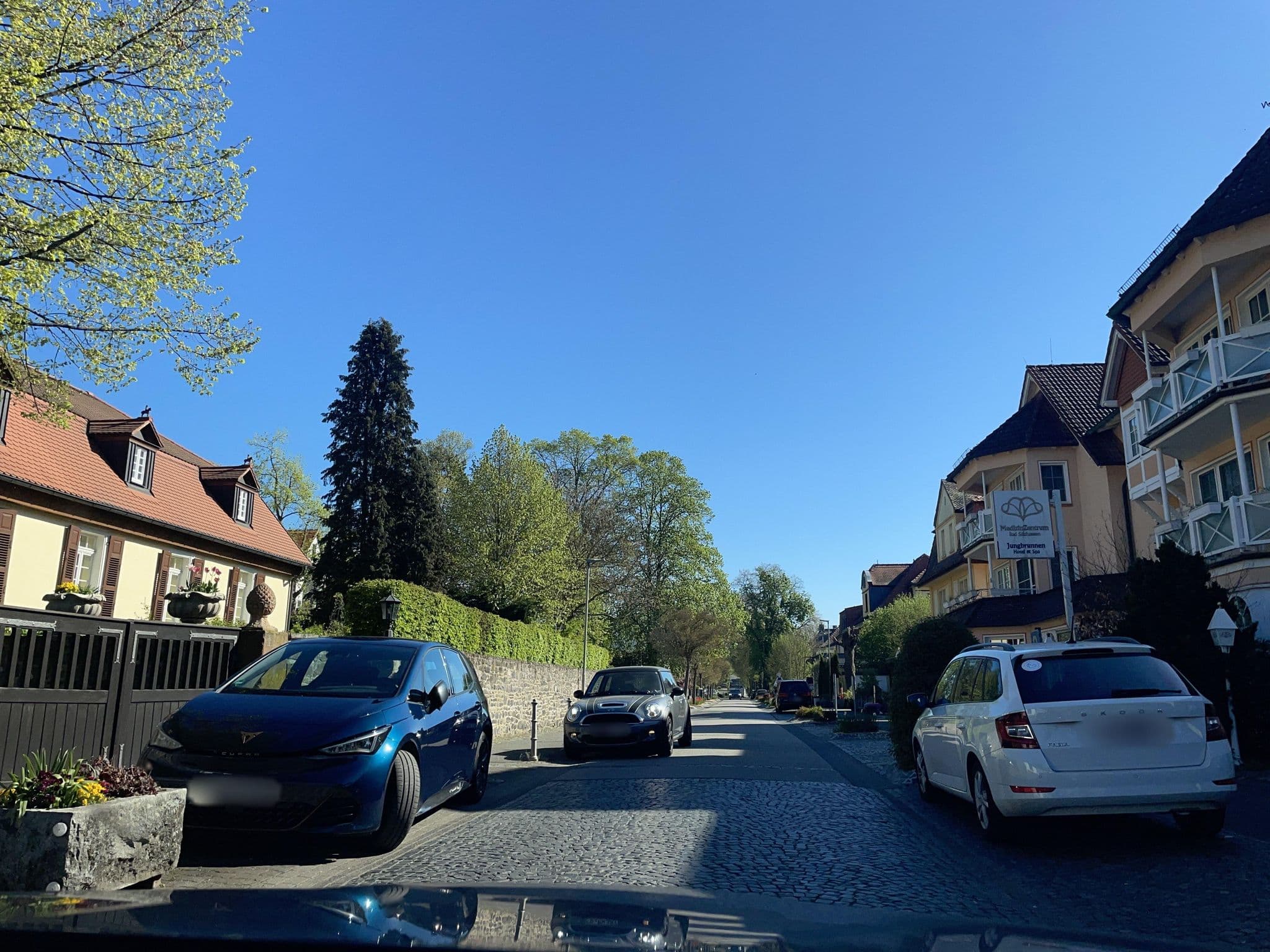 Street view near Hotel Jungbrunnen, Nidda — © baldur80 (CC BY-SA · Mapillary)