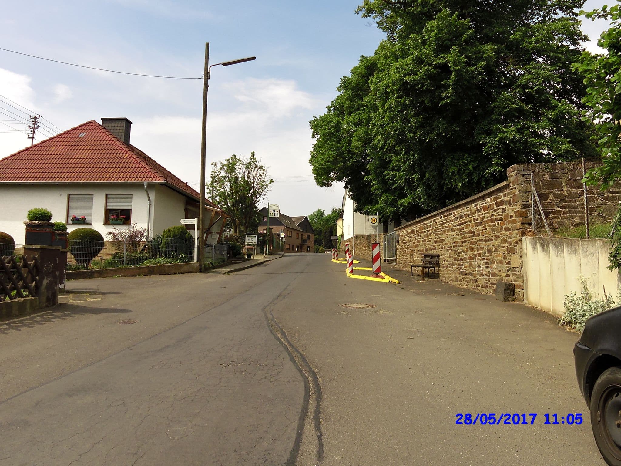 Street view near Bauern Schmtiz, Altenahr — © dcp (CC BY-SA · Mapillary)