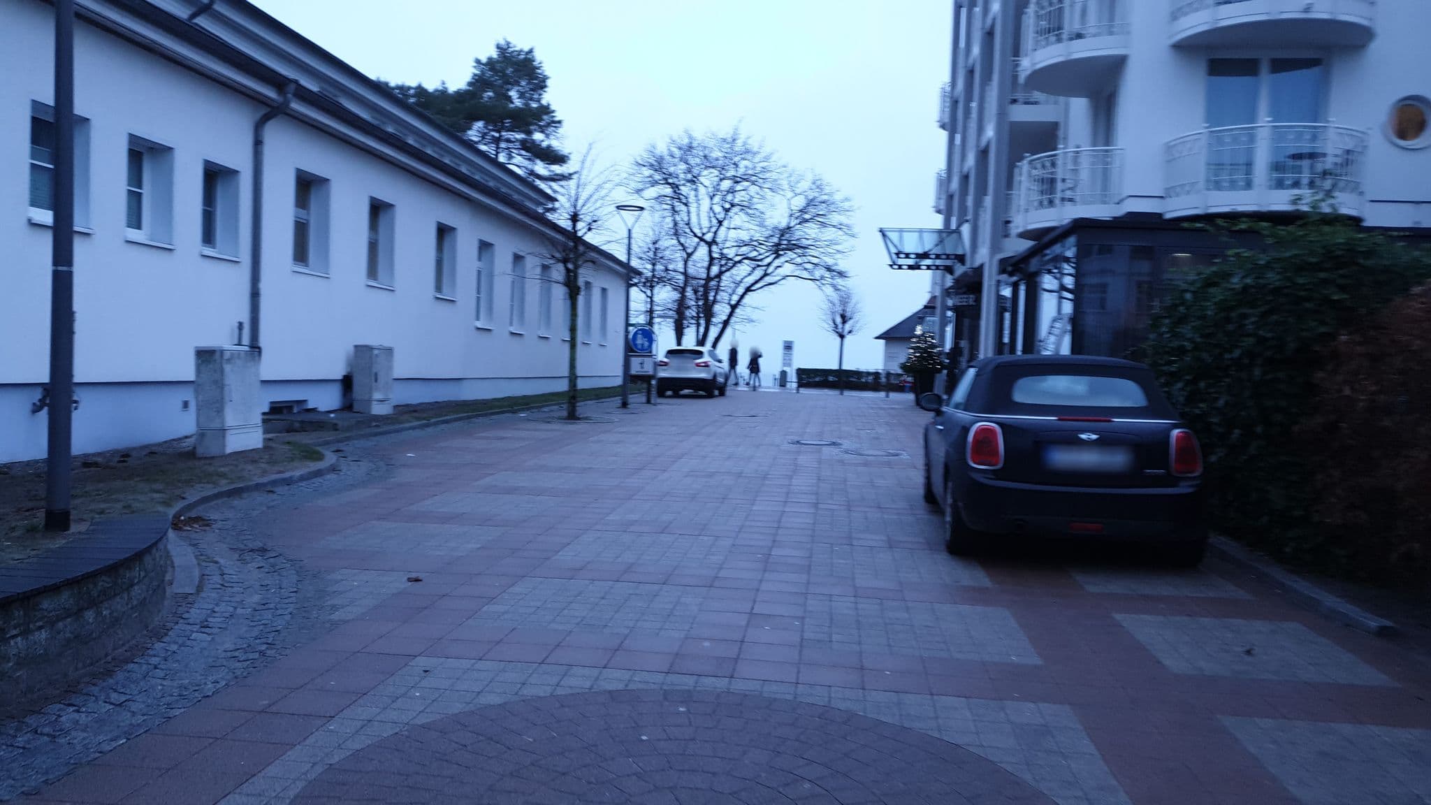Street view near DJH Jugendherberge Binz, Ostseebad Binz — © changchun1 (CC BY-SA · Mapillary)