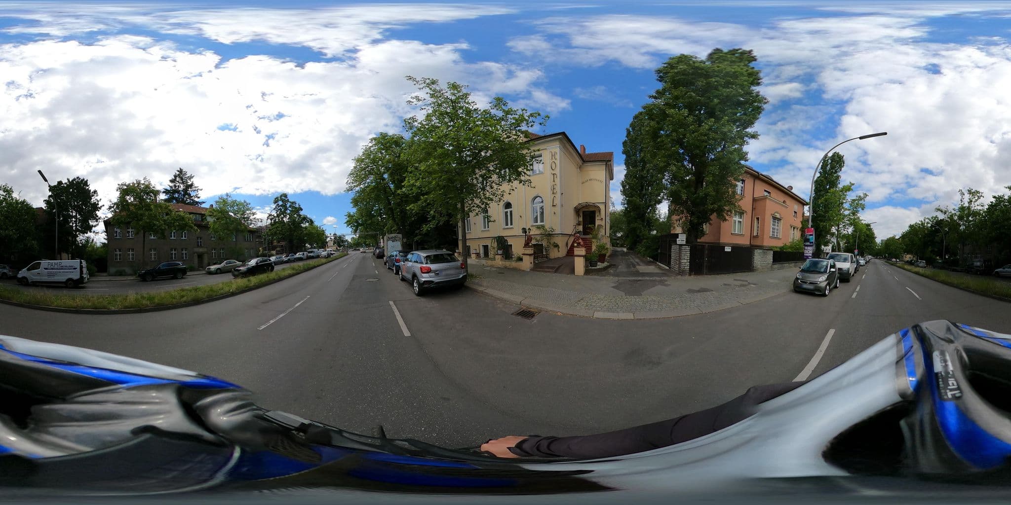 Street view near villa konstanz, Halensee — © eserte (CC BY-SA · Mapillary)