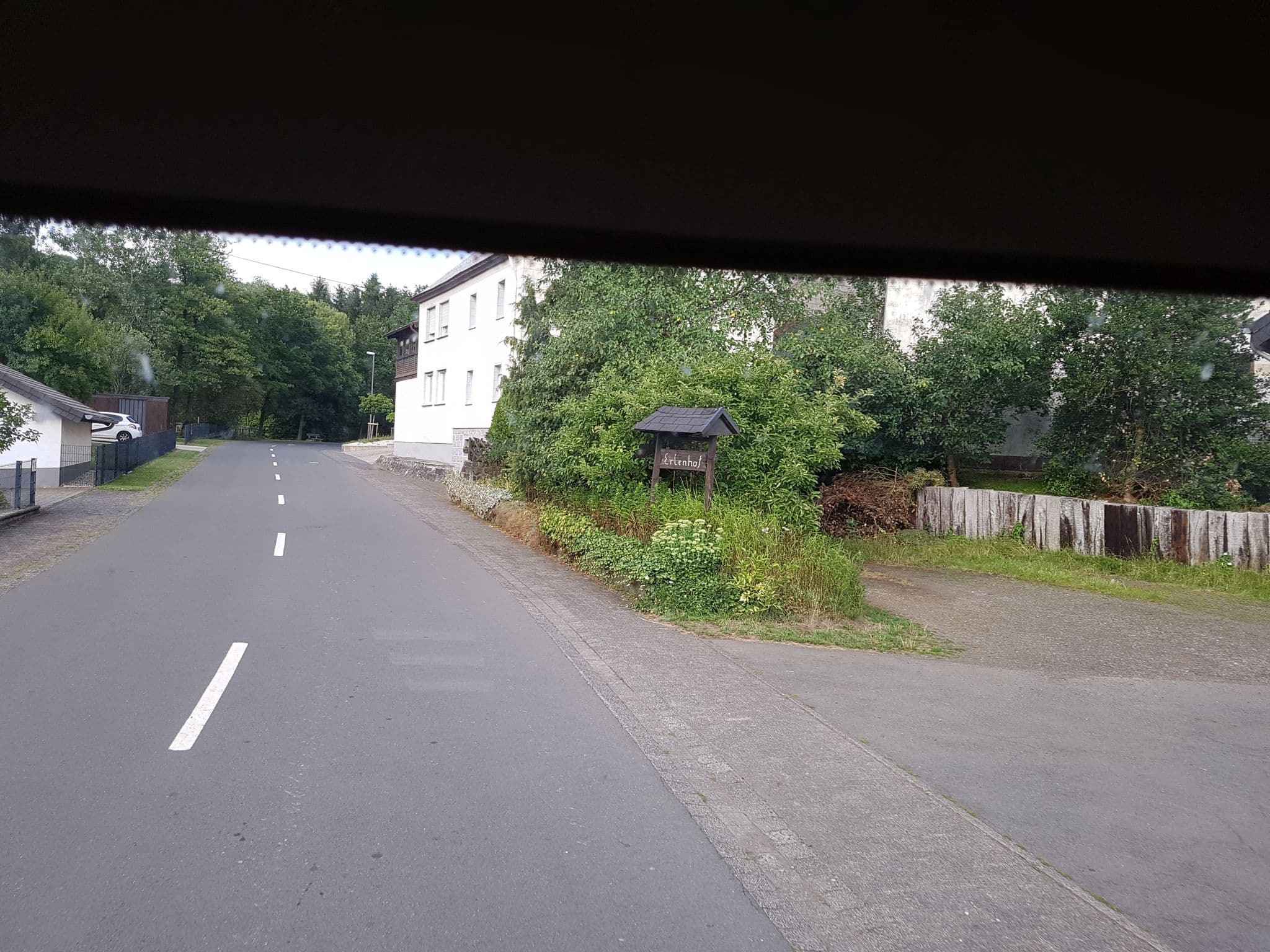 Street view near NatUrlaub Erlenhof, Daun — © bernardvoyageur (CC BY-SA · Mapillary)