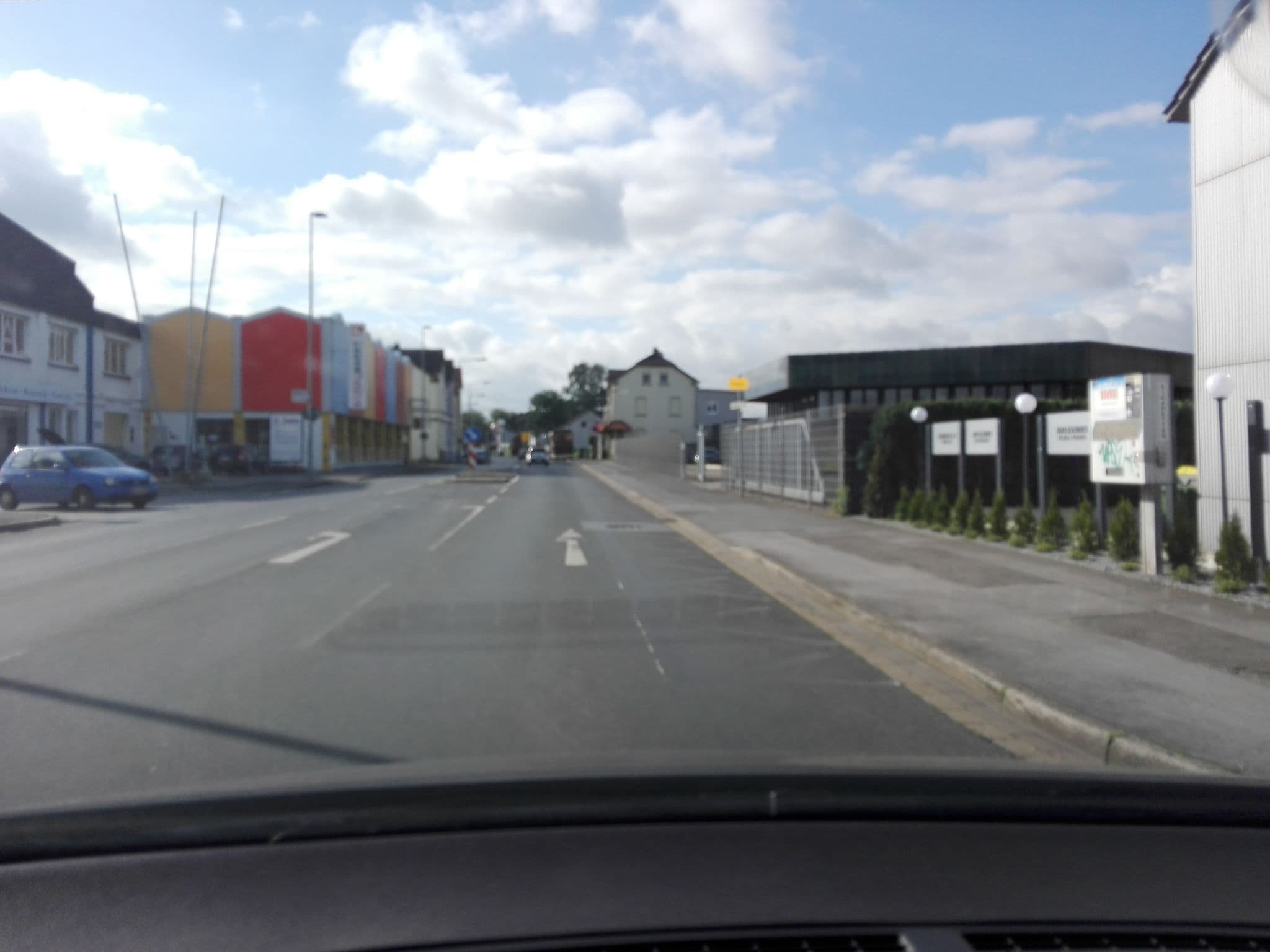 Street view near Come In, Menden — © flugyflay (CC BY-SA · Mapillary)