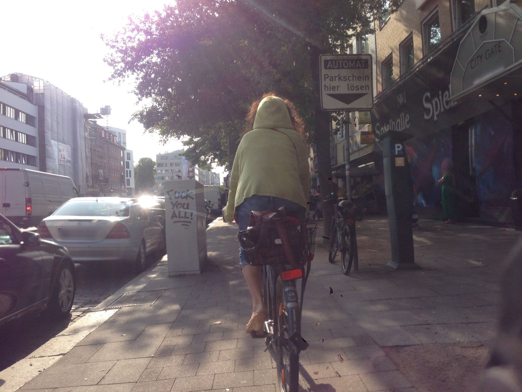 Street view near Centro Hotel City Gate, St. Georg — © mjay (CC BY-SA · Mapillary)