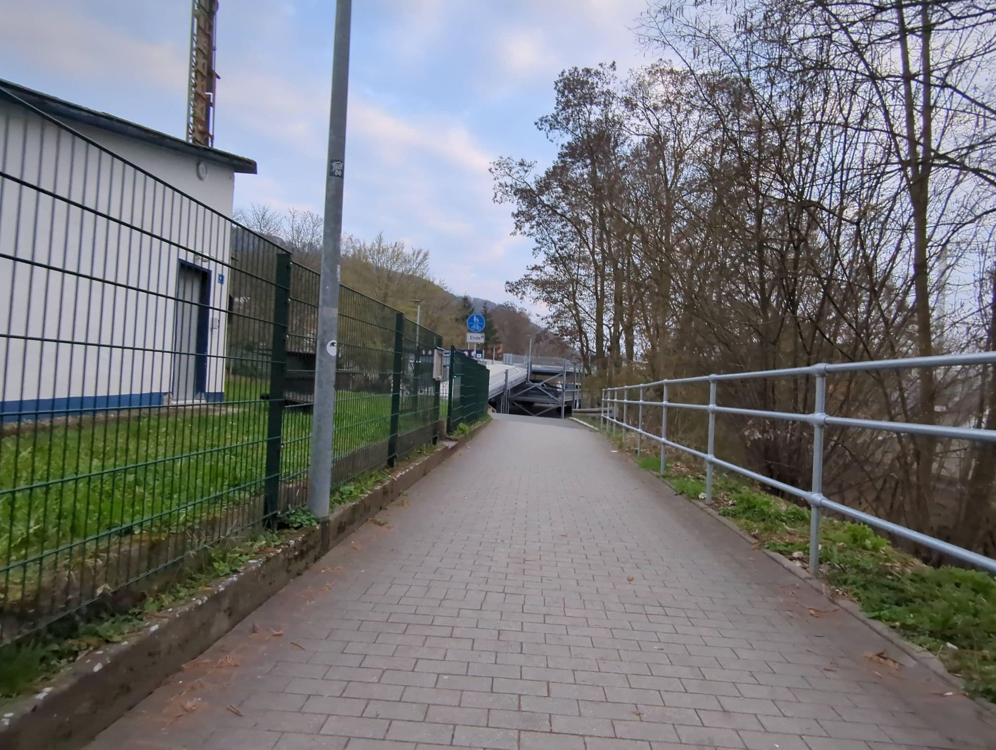 Street view near Pilgerherberge in der Waggonhalle, Marburg an der Lahn — © miguel_andrade (CC BY-SA · Mapillary)