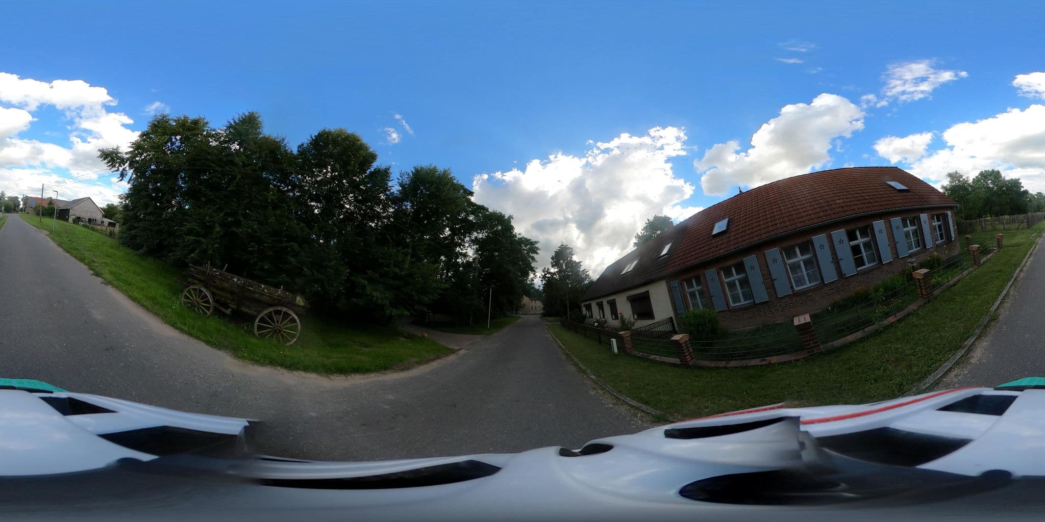Street view near Landherberge Altwriezen, Neulewin — © Oderradler (CC BY-SA · Mapillary)