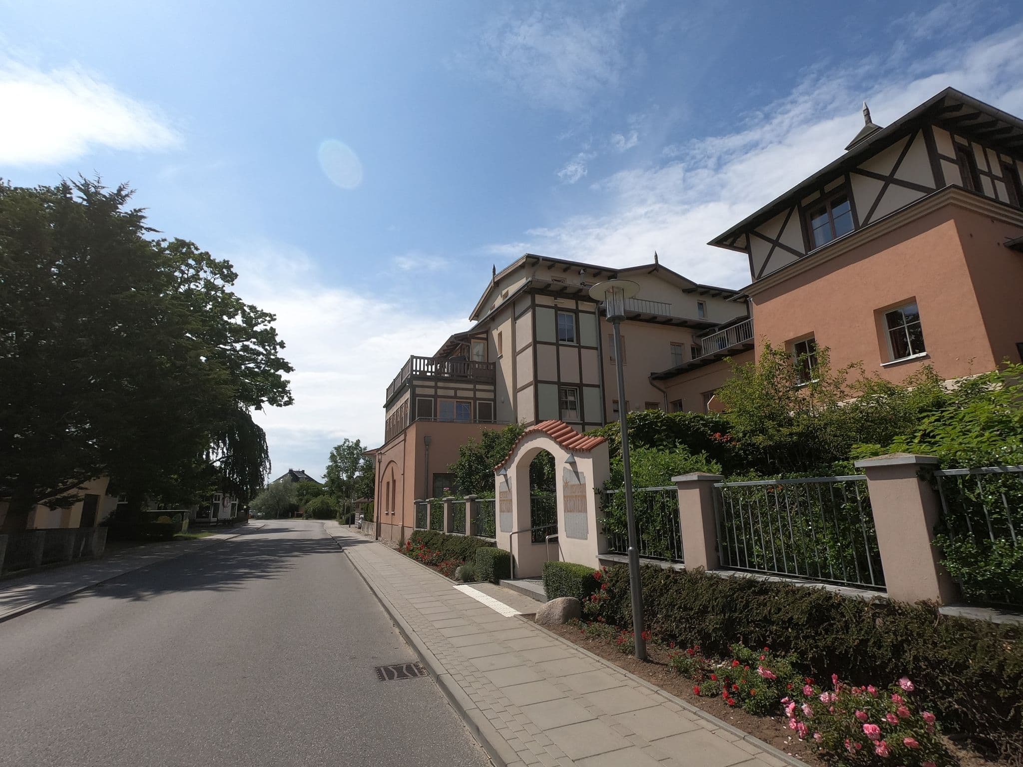 Street view near Residenz Seestern, Ostseebad Kühlungsborn — © carlheinz (CC BY-SA · Mapillary)