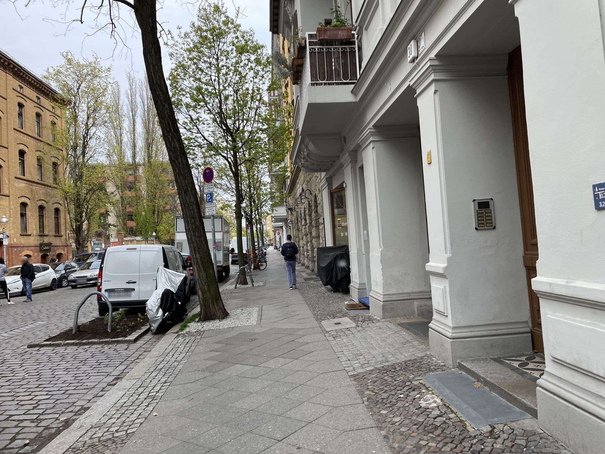 Street view near Amstel House Berlin, Moabit — © buschjost (CC BY-SA · Mapillary)