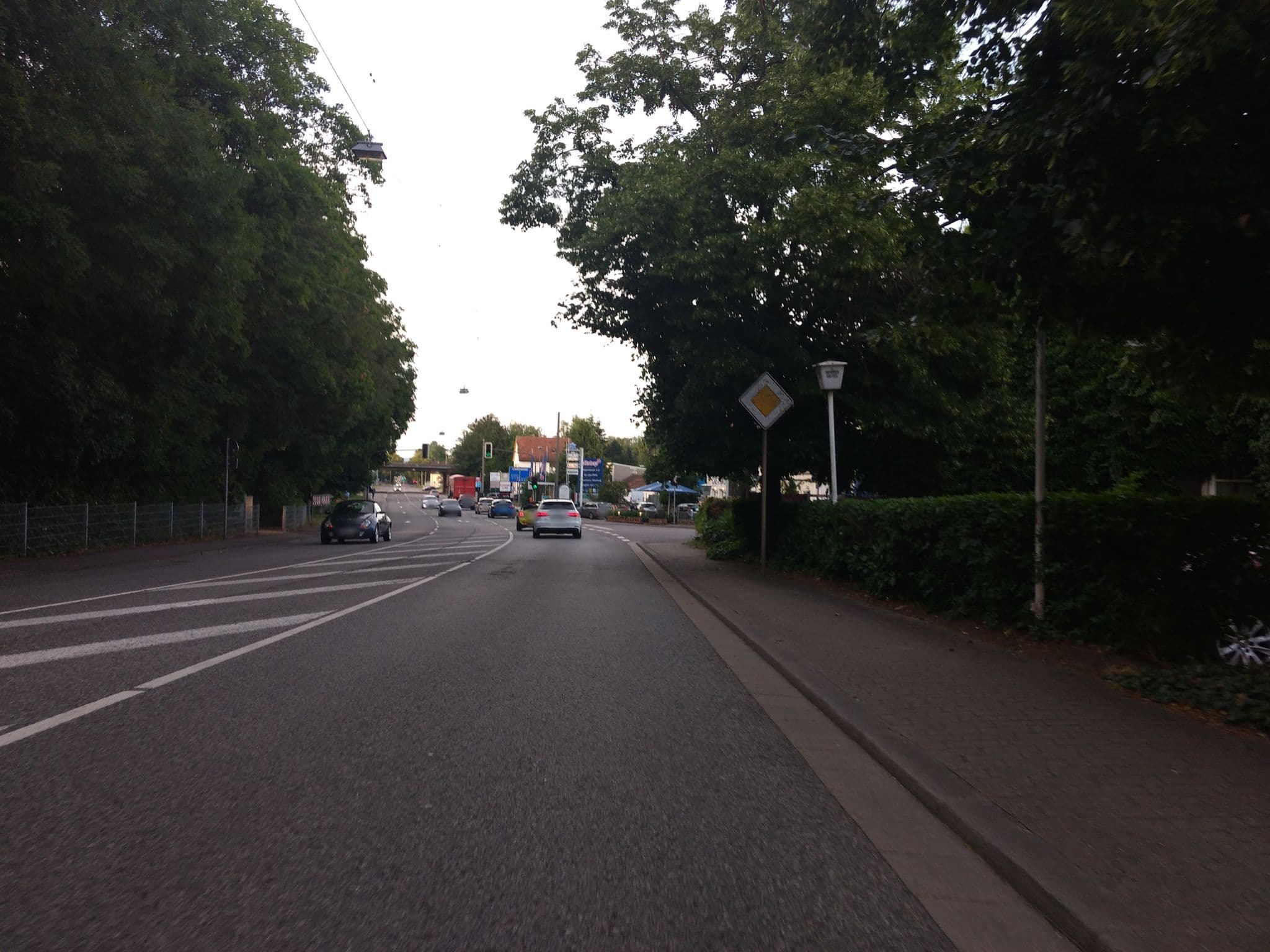 Street view near Hotel-Restaureant Zur Linde, Saarlouis — © lokilech (CC BY-SA · Mapillary)