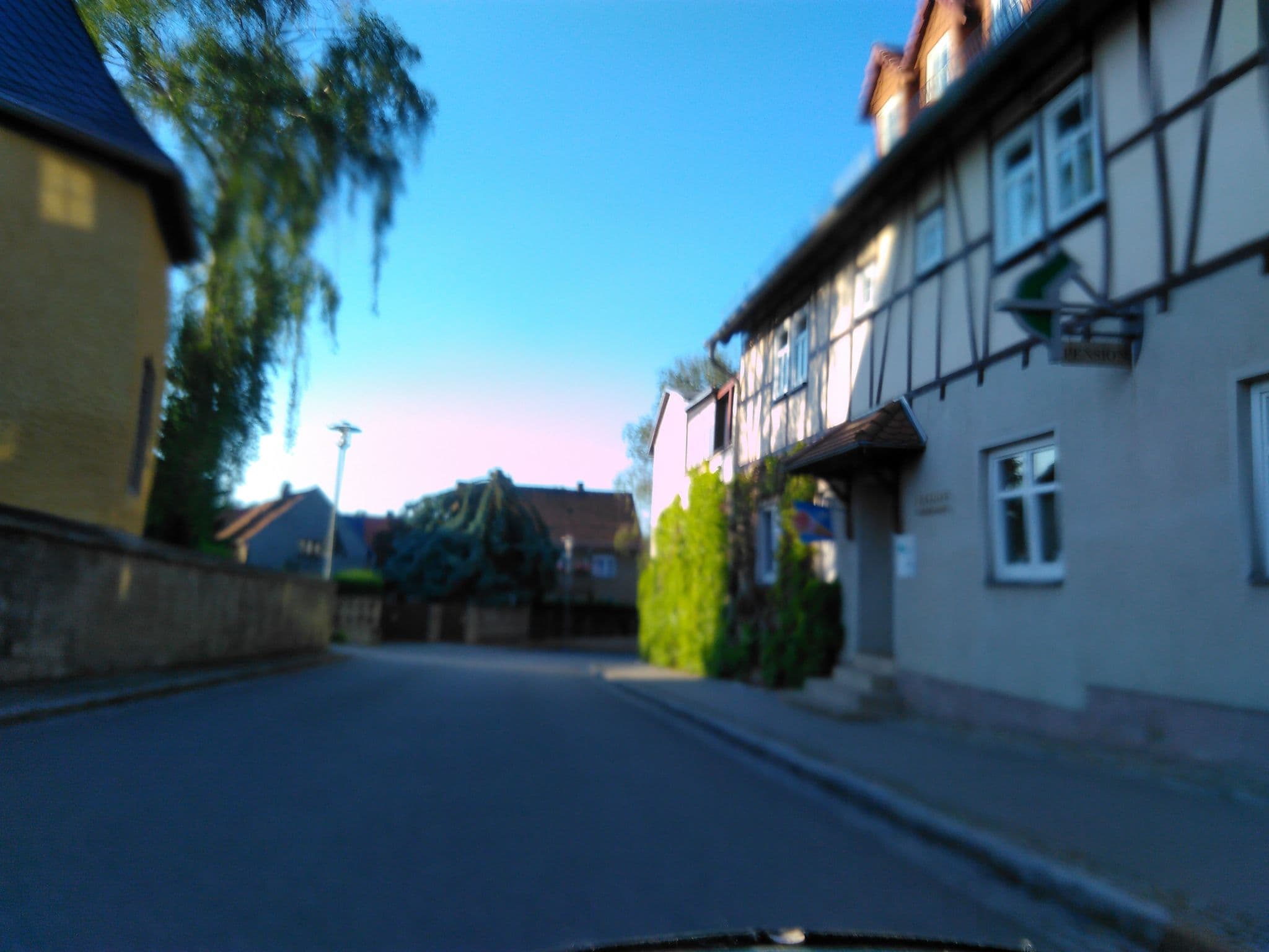 Street view near Pension Lindenhof, Kromsdorf — © mknight (CC BY-SA · Mapillary)