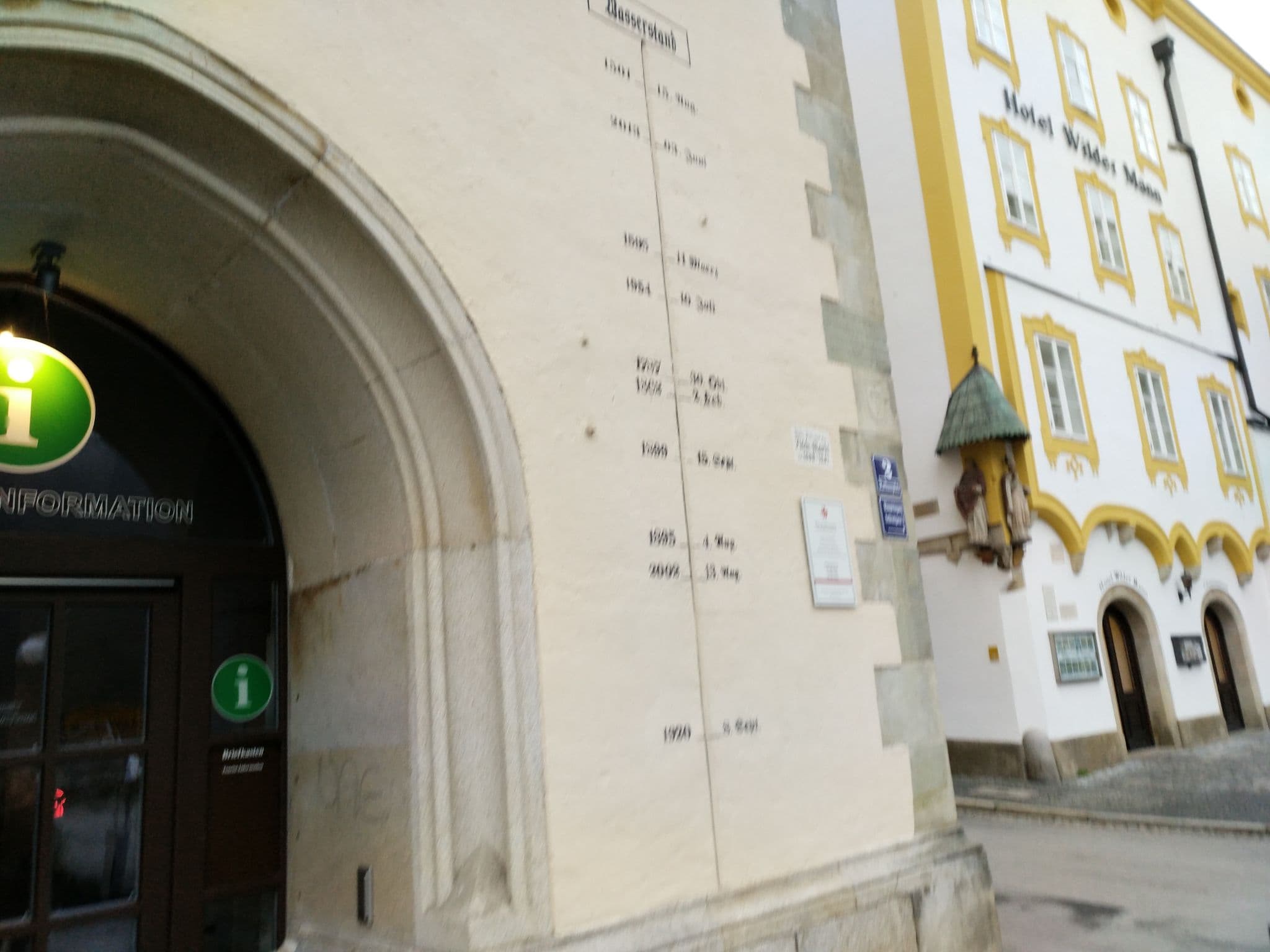 Street view near Hotel Wilder Mann, Passau — © aceini (CC BY-SA · Mapillary)