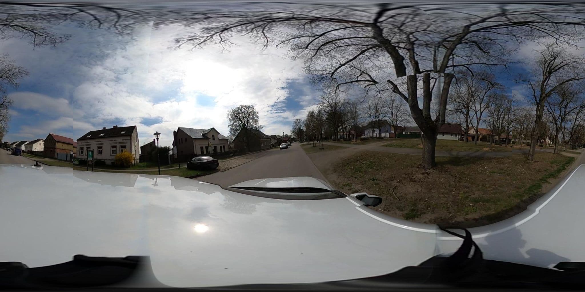 Street view near Pension zur Kastanie, Hennigsdorf — © DannyBSV (CC BY-SA · Mapillary)