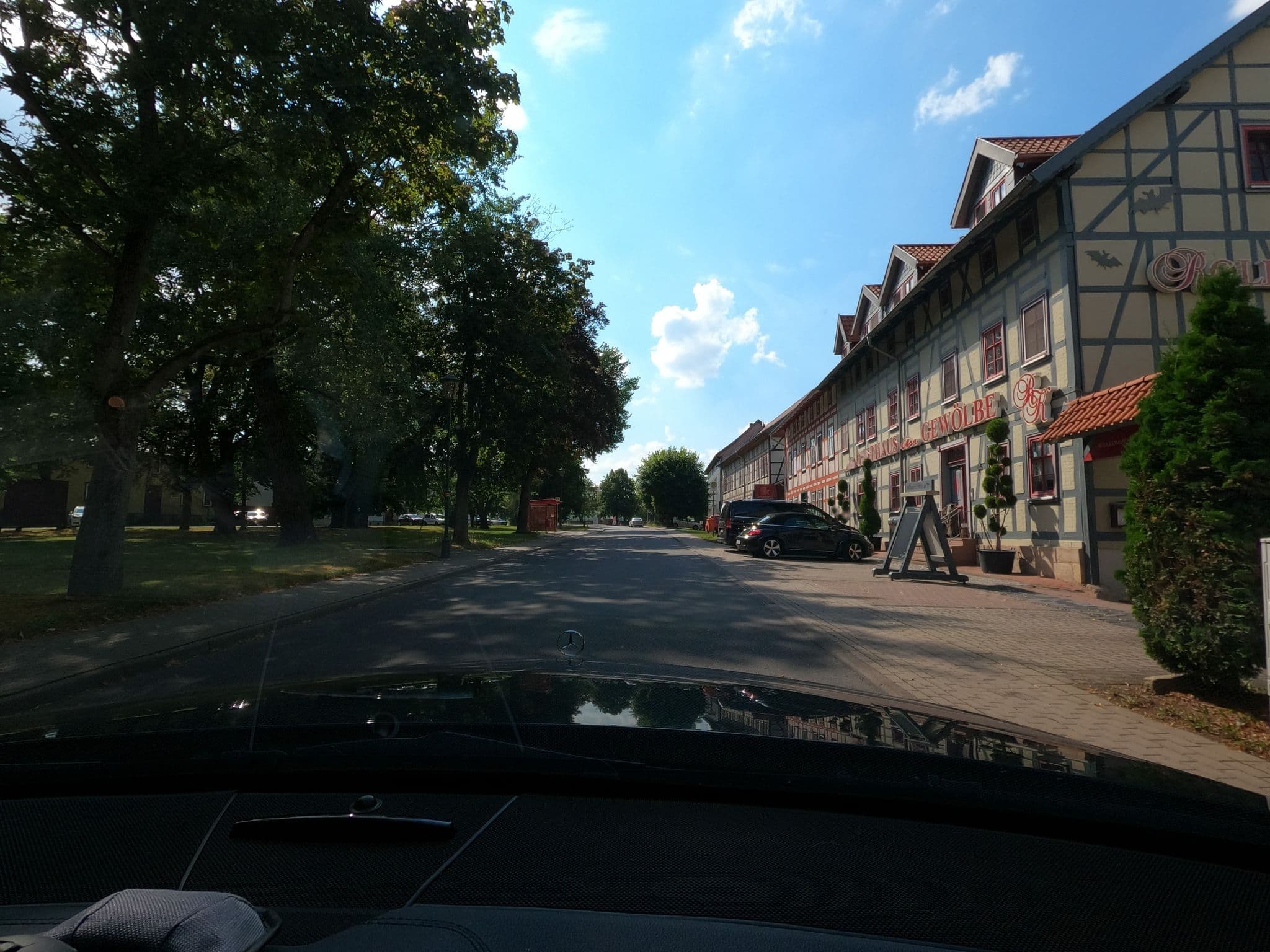 Street view near Gaststätte Rolln´s Keller, Großbodungen — © saschahaberkorn (CC BY-SA · Mapillary)