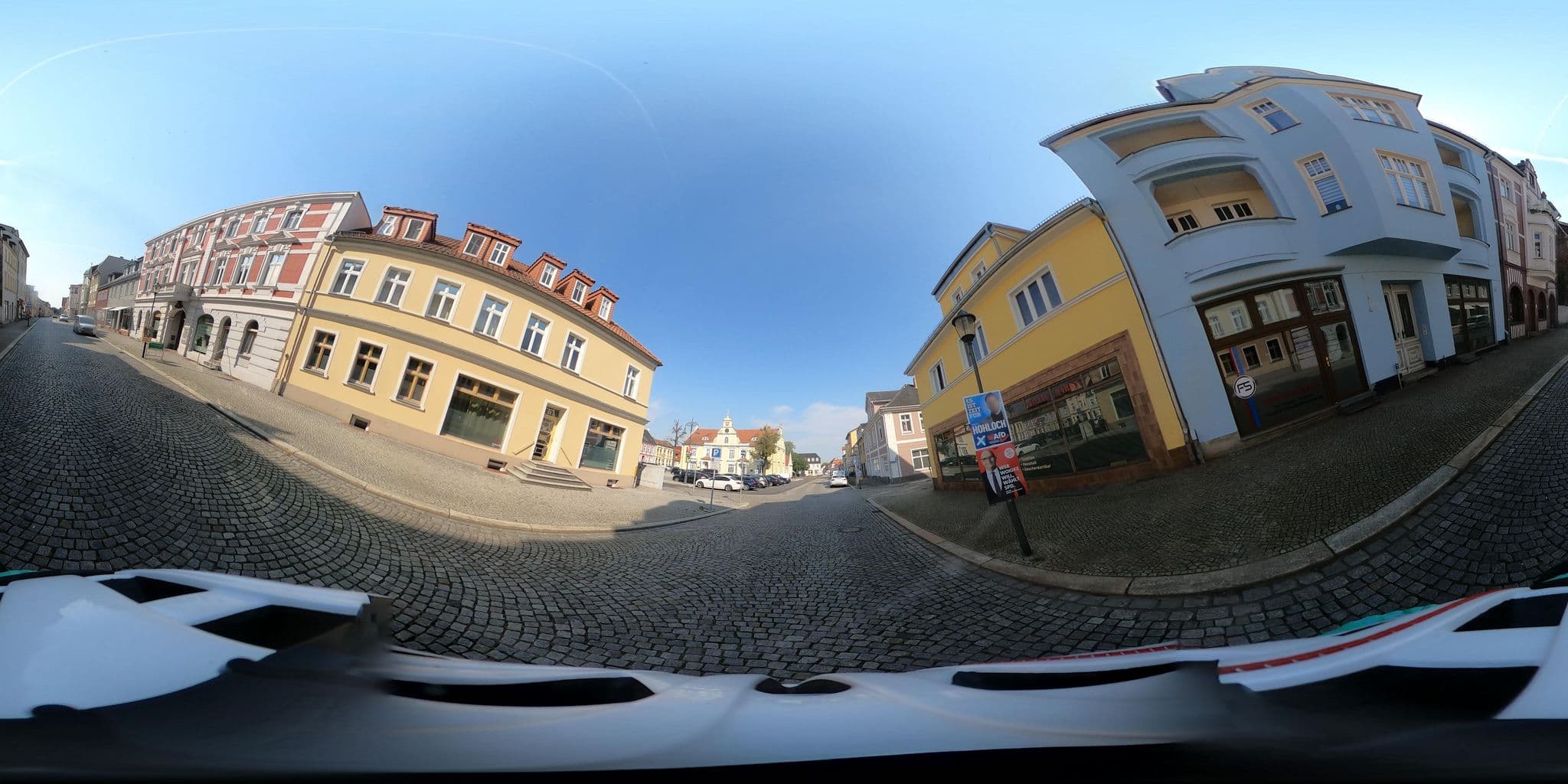 Street view near Pension Stadtmitte, Eisenhüttenstadt — © Oderradler (CC BY-SA · Mapillary)