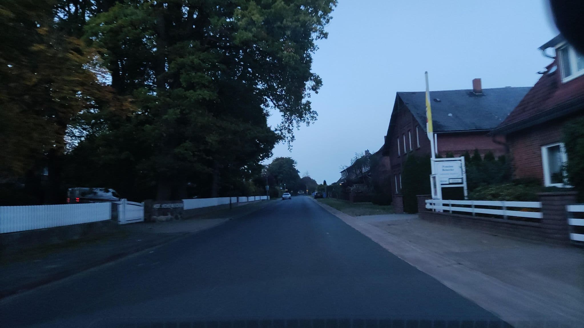 Street view near Benecke, Garlstorf — © hotteliene (CC BY-SA · Mapillary)