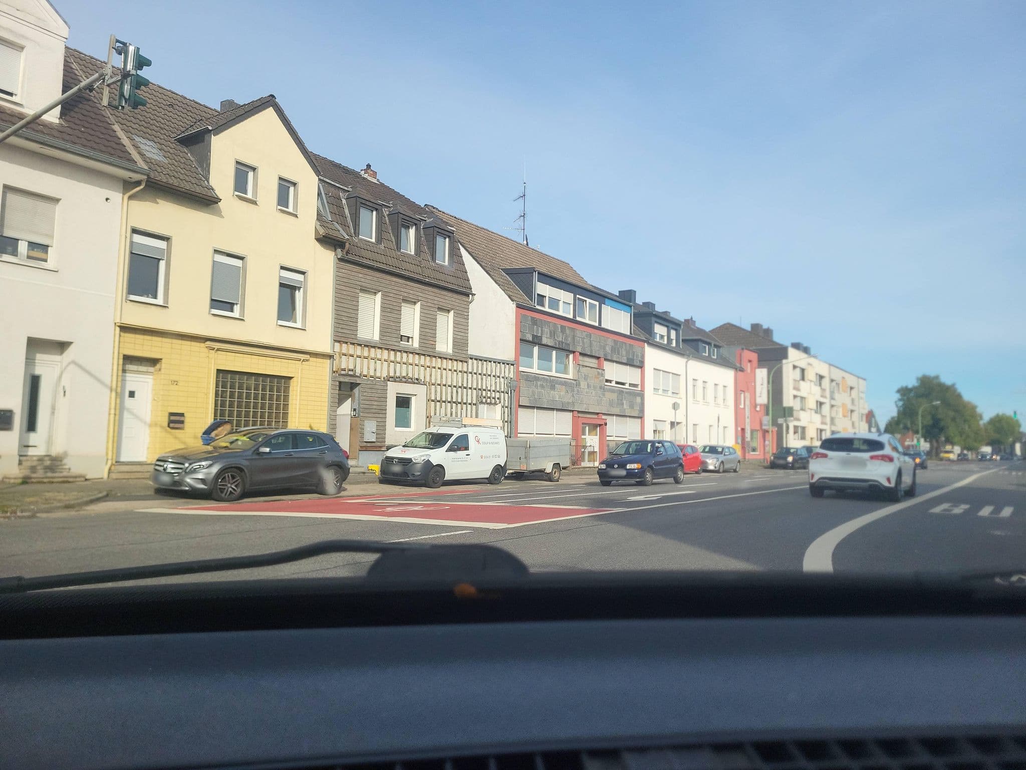 Street view near Hotel Hilgers, Düren — © walldi222 (CC BY-SA · Mapillary)
