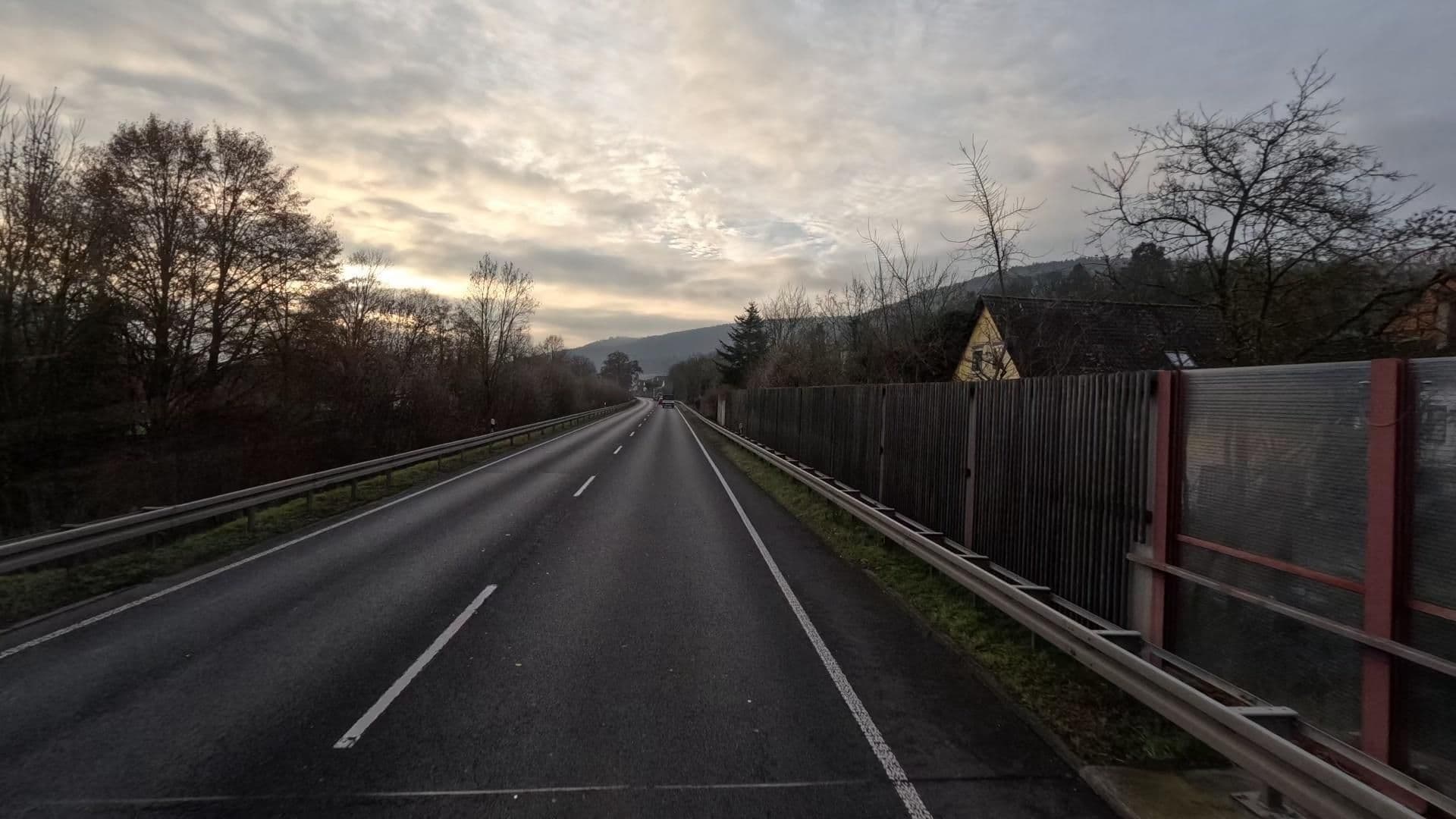 Street view near Anker, Kleinheubach — © bct (CC BY-SA · Mapillary)