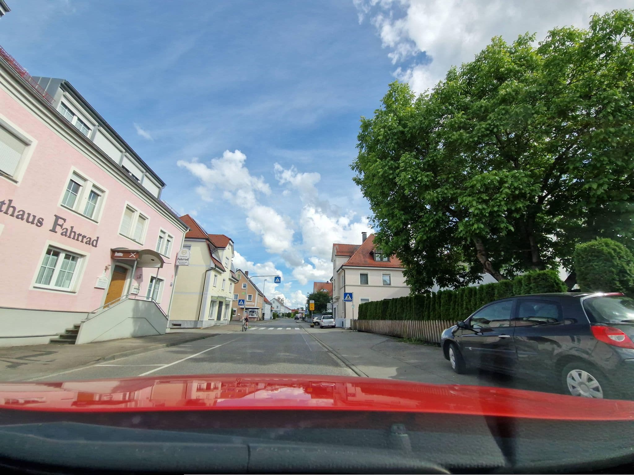 Street view near Hotel Gasthaus Fahrrad, Altshausen — © mcliquid (CC BY-SA · Mapillary)