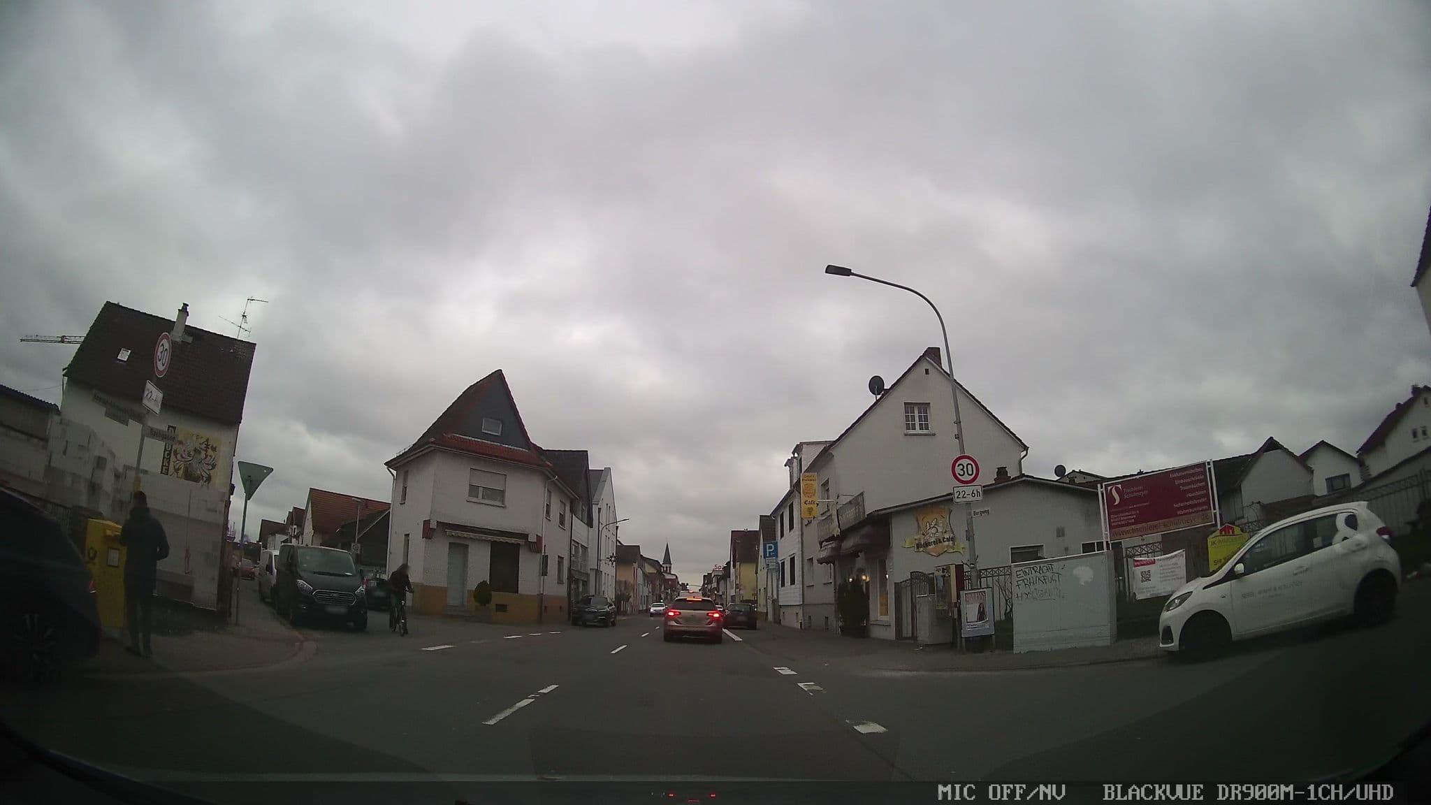 Street view near Pension Billiard Bistro, Dietzenbach — © chuck (CC BY-SA · Mapillary)
