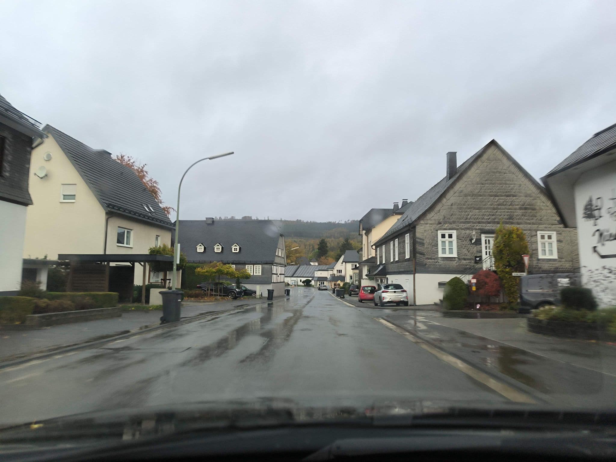 Street view near Flair Hotel Nieder, Bestwig — © Cybora (CC BY-SA · Mapillary)