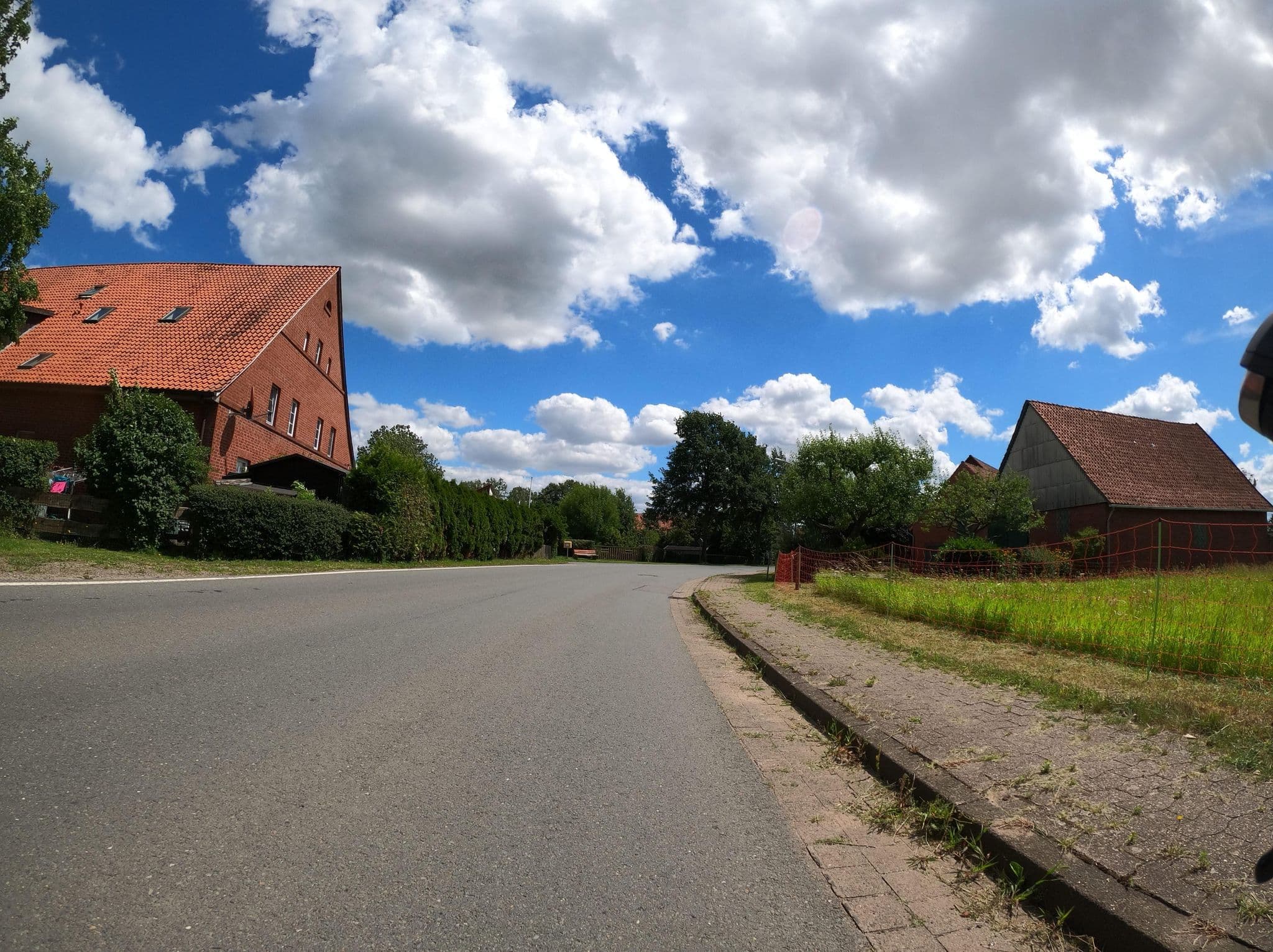 Street view near Tierhof Silas, Lüdersfeld — © Langfahrer (CC BY-SA · Mapillary)