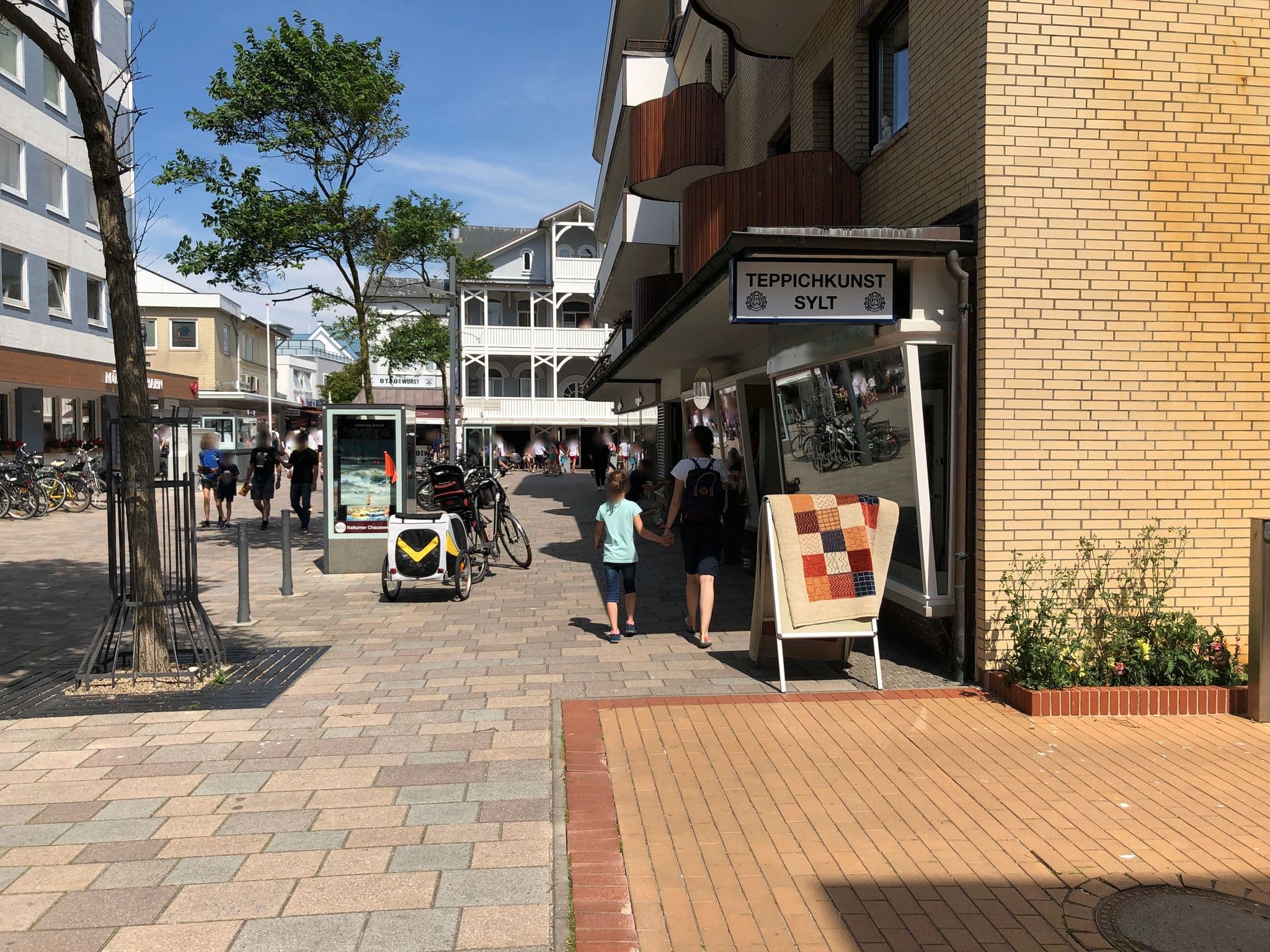Street view near Hotel von Stephan, Westerland — © figij005 (CC BY-SA · Mapillary)