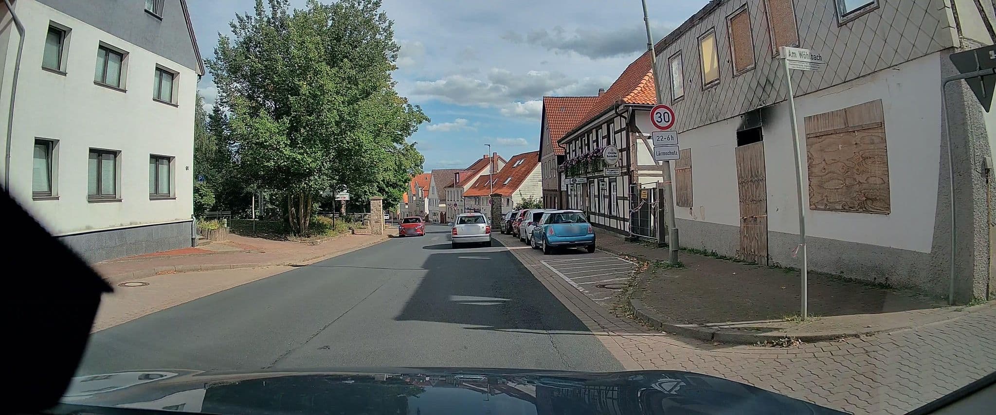 Street view near Berggarten, Elze — © Friesmaker (CC BY-SA · Mapillary)