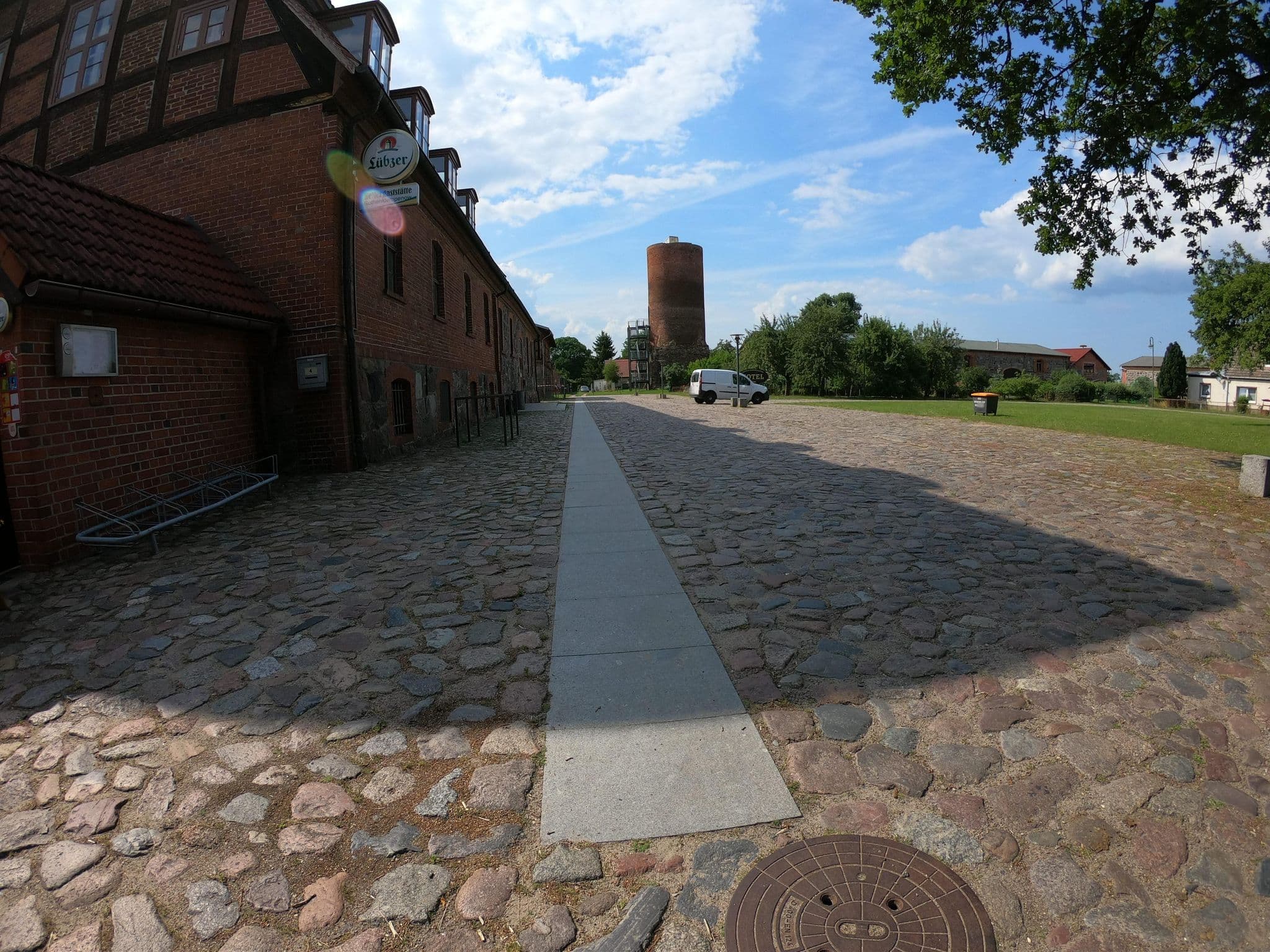 Street view near Alte Brennerei, Viereck — © masterofnoroad (CC BY-SA · Mapillary)