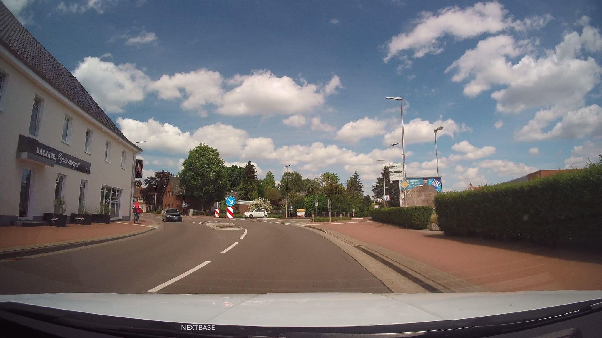 Street view near Central-Hotel, Wagenfeld — © Schmarvis (CC BY-SA · Mapillary)