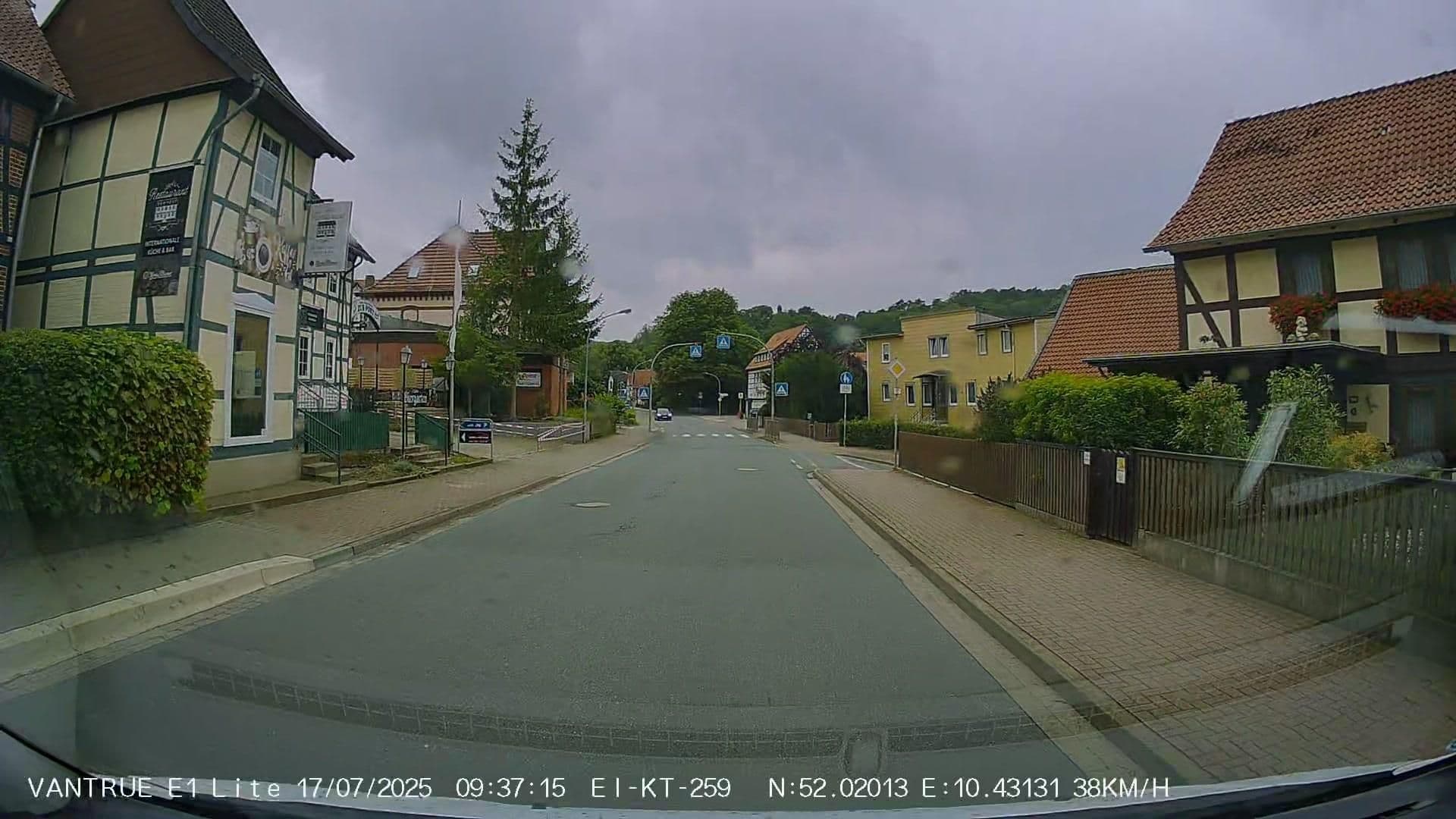 Street view near Zur Post, Liebenburg — © Hightower- (CC BY-SA · Mapillary)