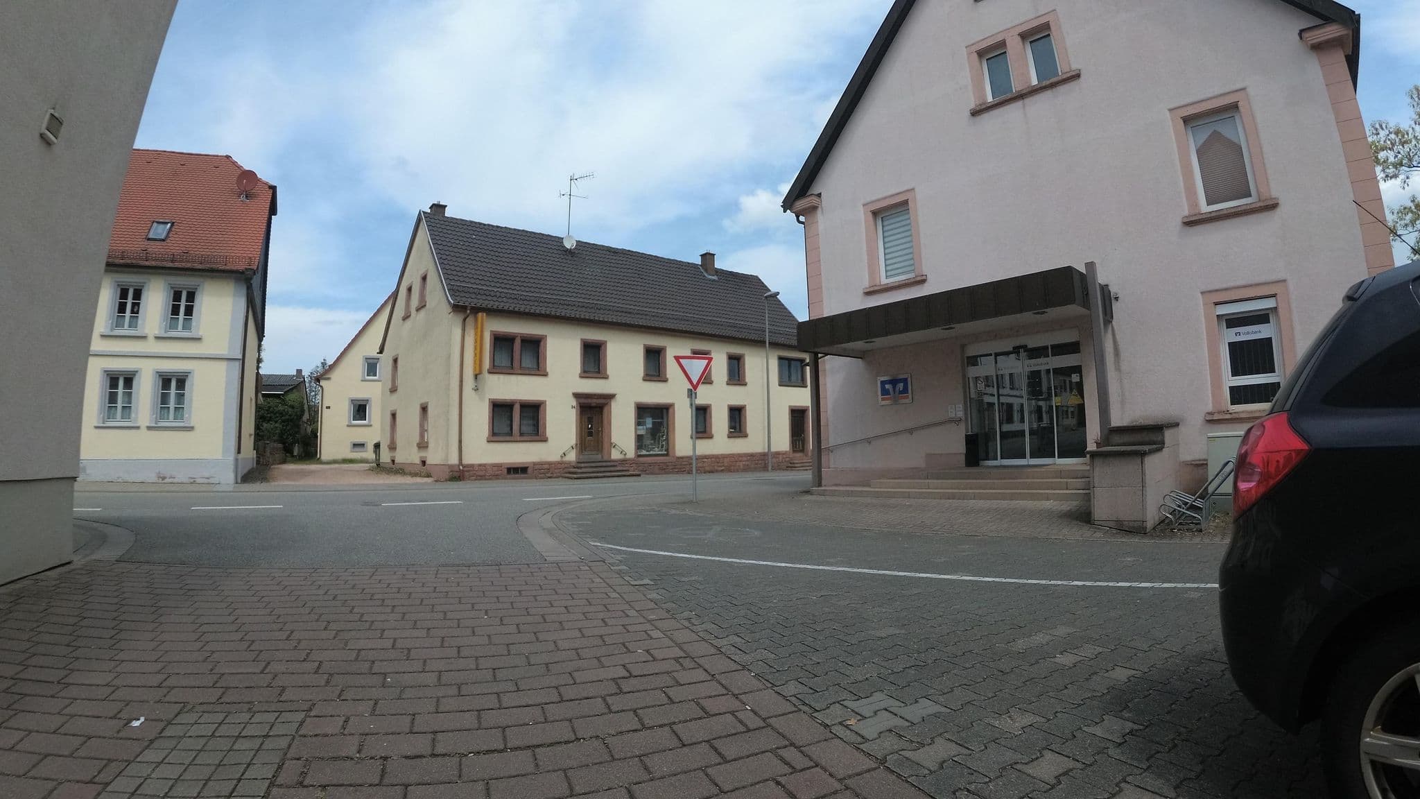 Street view near Raisch, Steinwenden — © teddy73 (CC BY-SA · Mapillary)