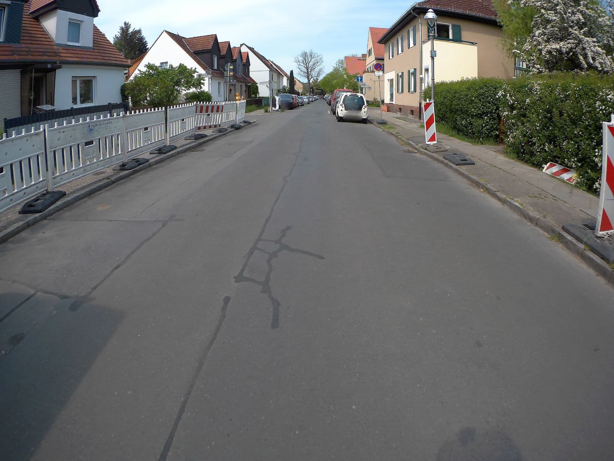 Street view near Waldschänke, Hakenfelde — © floete (CC BY-SA · Mapillary)