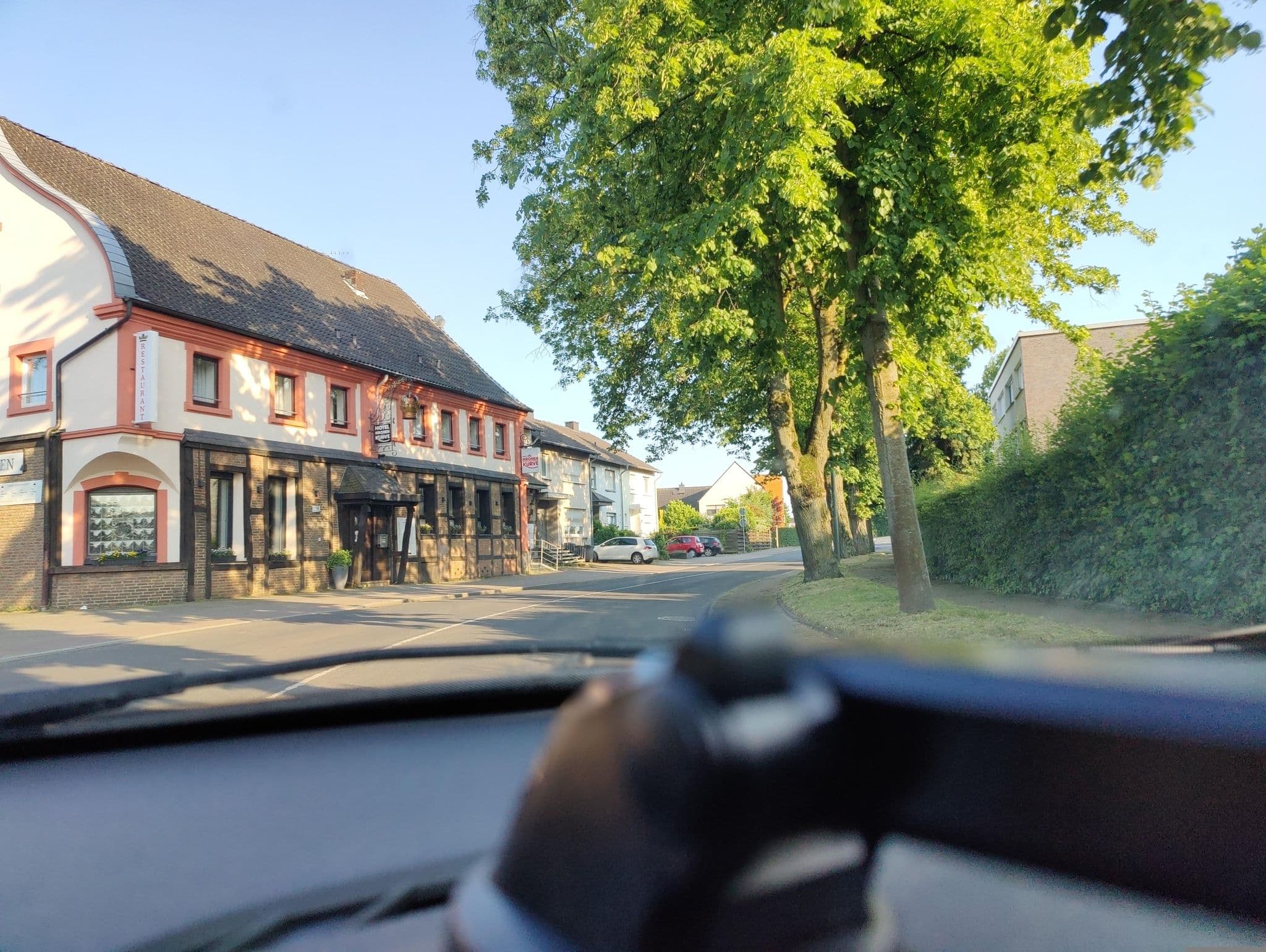 Street view near Hotel Kronenkurve, Bergkamen — © poxonline (CC BY-SA · Mapillary)