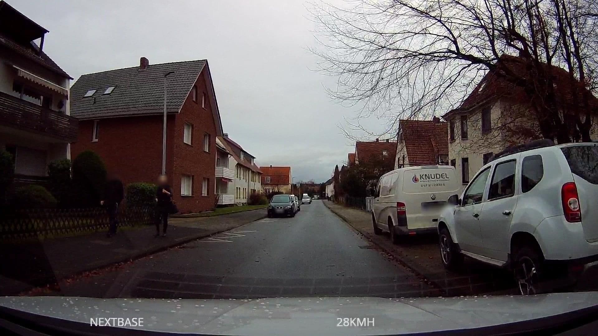 Street view near Privatzimmer Thiele, Bad Oeynhausen — © Schmarvis (CC BY-SA · Mapillary)