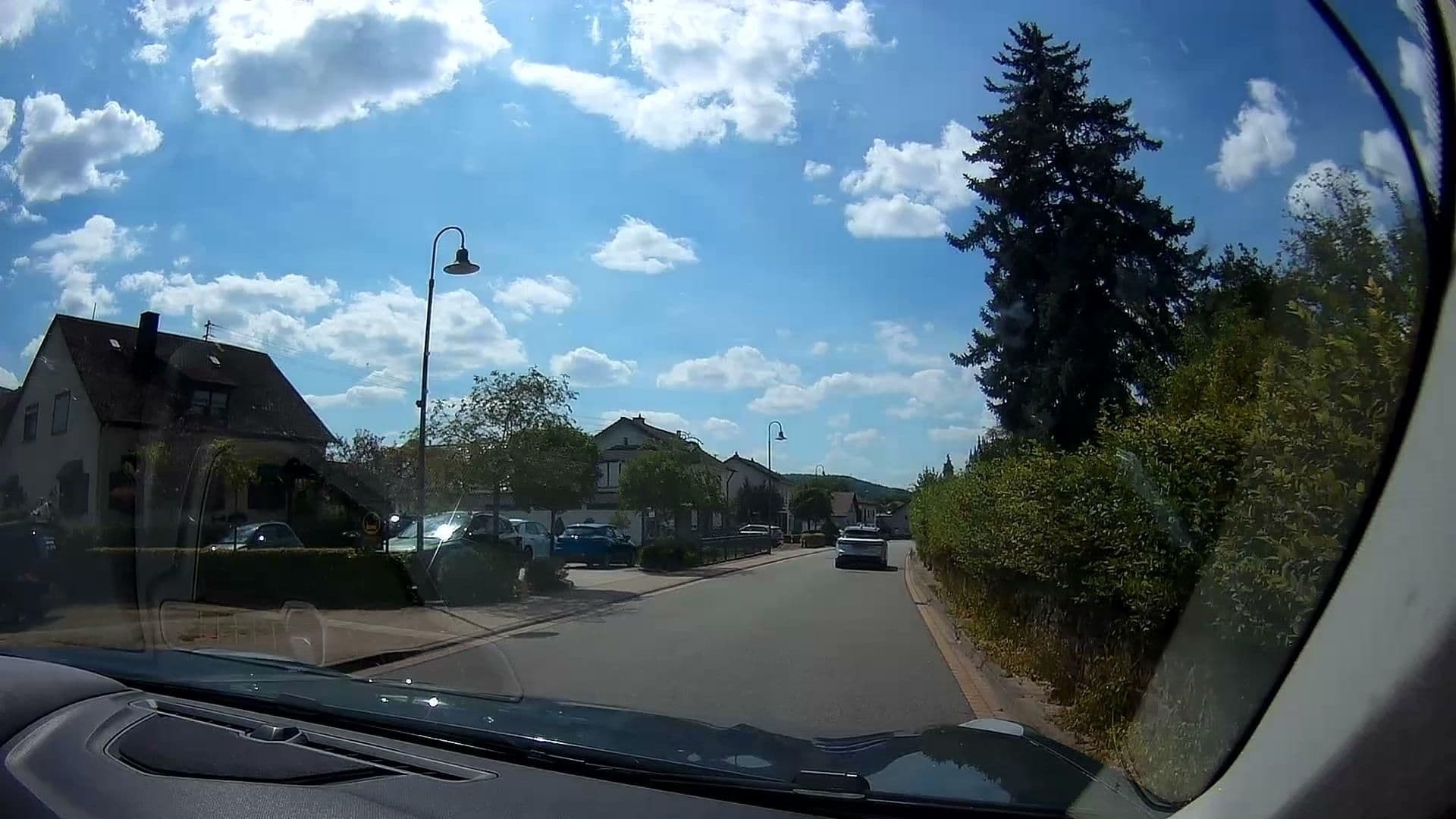 Street view near Zum Golfstuebchen, Irrel — © micmin1972 (CC BY-SA · Mapillary)