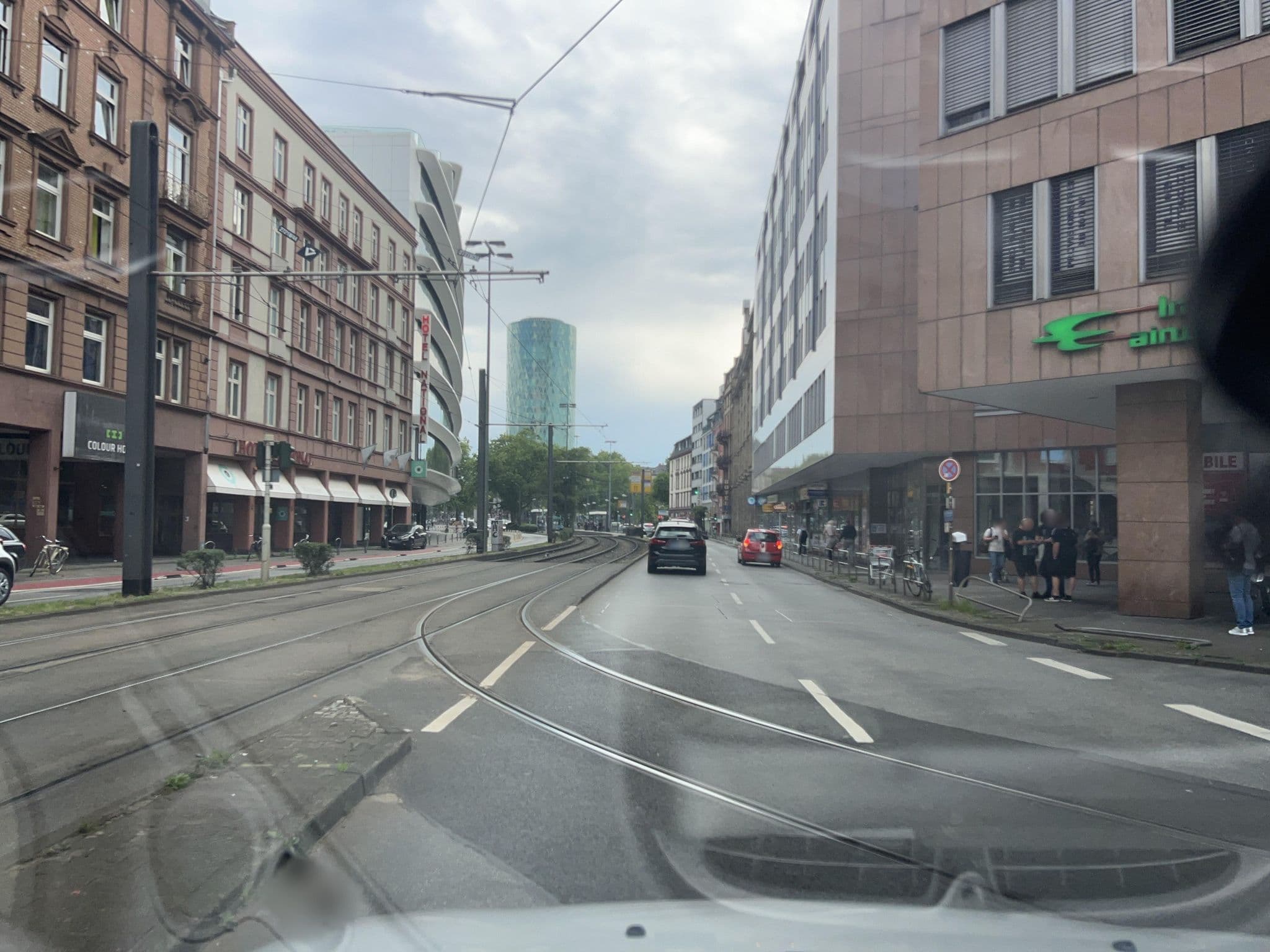 Street view near Colour Hotel, Frankfurt am Main
