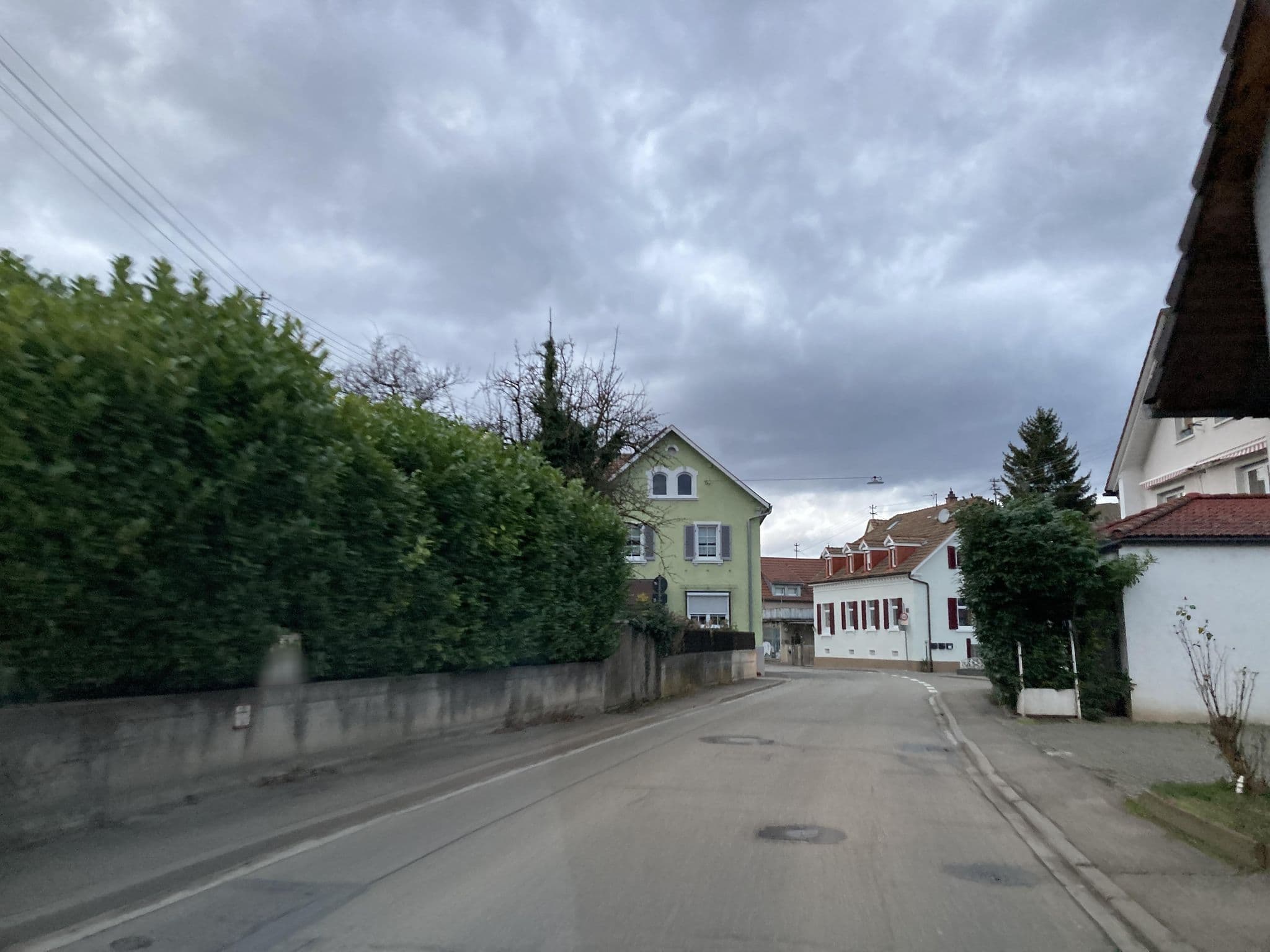 Street view near Reblaus, Oberrotweil — © tasmaniadevil (CC BY-SA · Mapillary)
