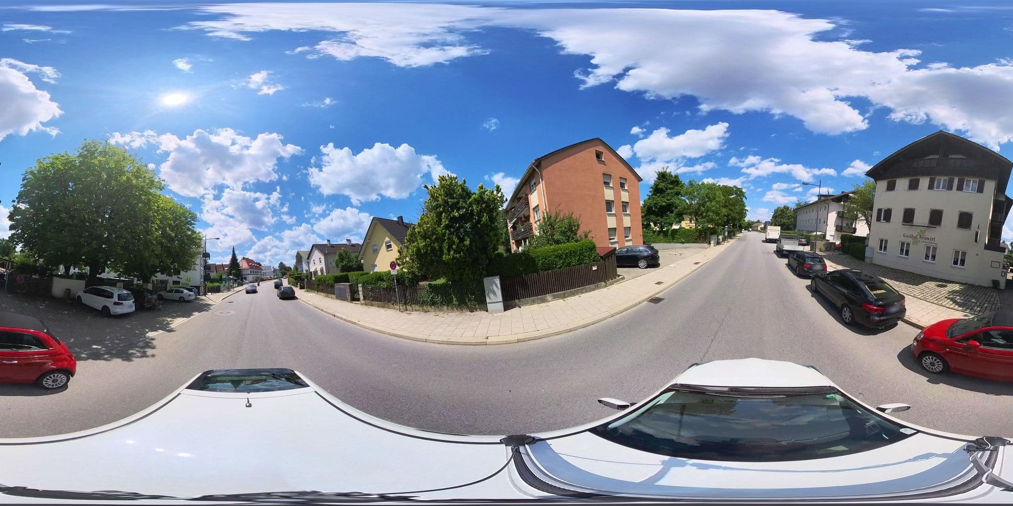 Street view near Gasthof Neuwirt, Unterföhring — © osmplus_org (CC BY-SA · Mapillary)