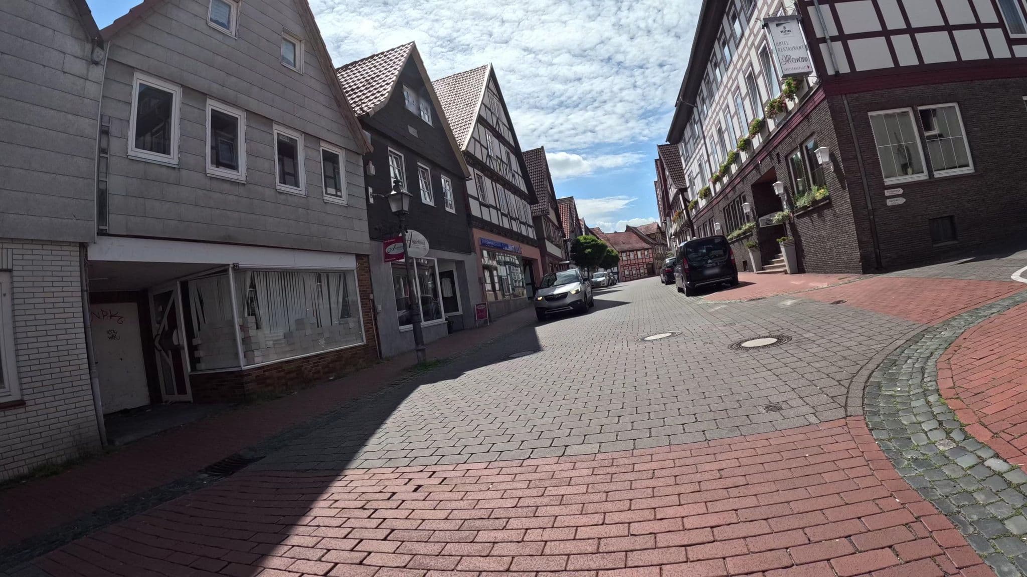 Street view near Hotel und Restaurant Illemann, Hardegsen — © denali6194 (CC BY-SA · Mapillary)