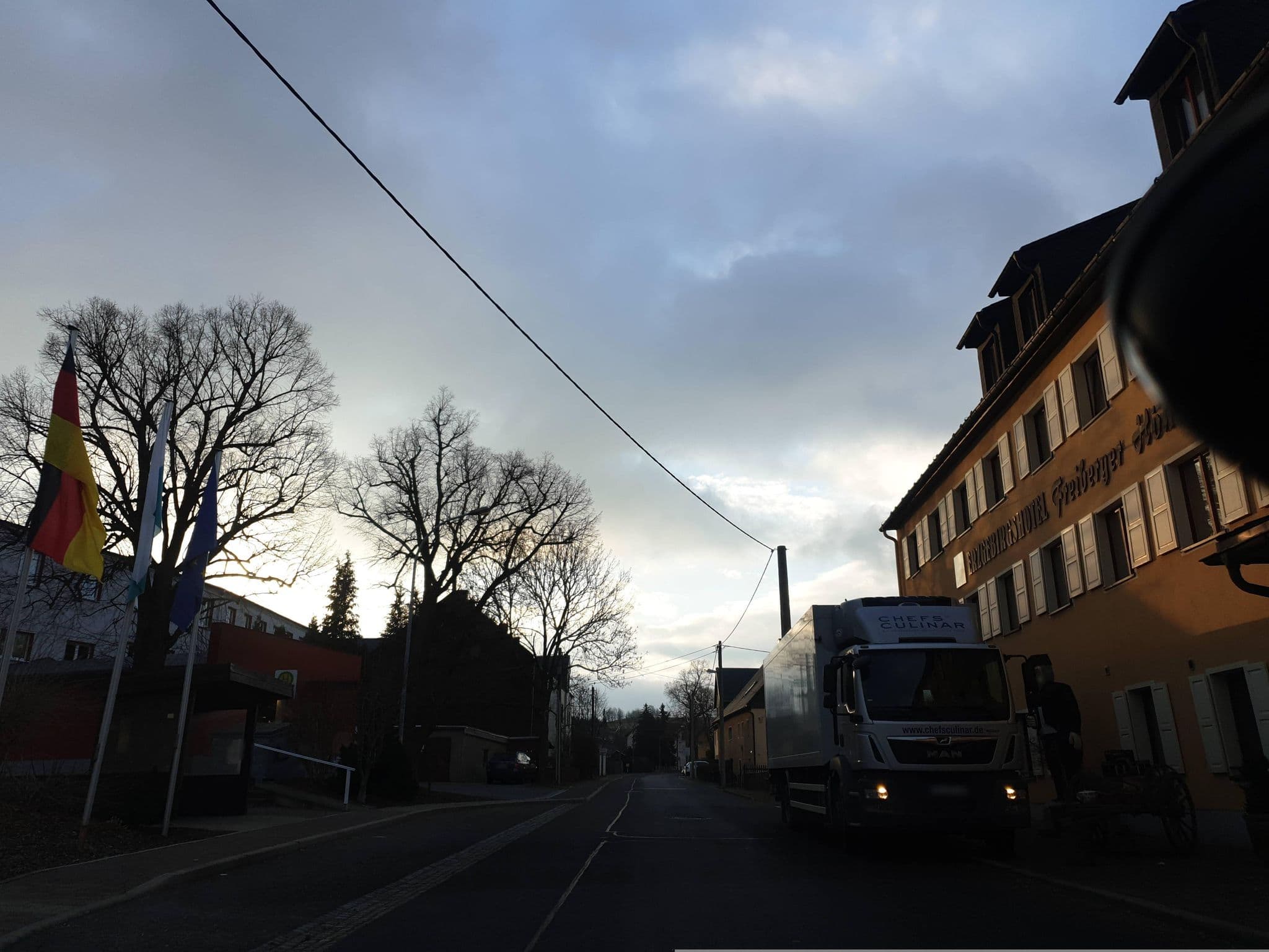 Street view near Erzgebirgshotel Freiberger Höhe, Borstendorf — © canislupus (CC BY-SA · Mapillary)
