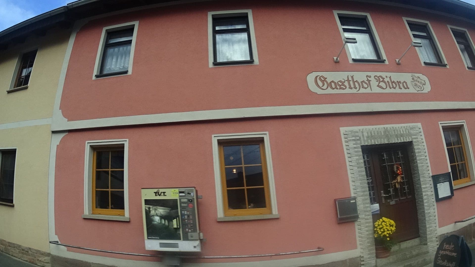 Street view near Gasthaus Bibra, Kahla — © ramap (CC BY-SA · Mapillary)