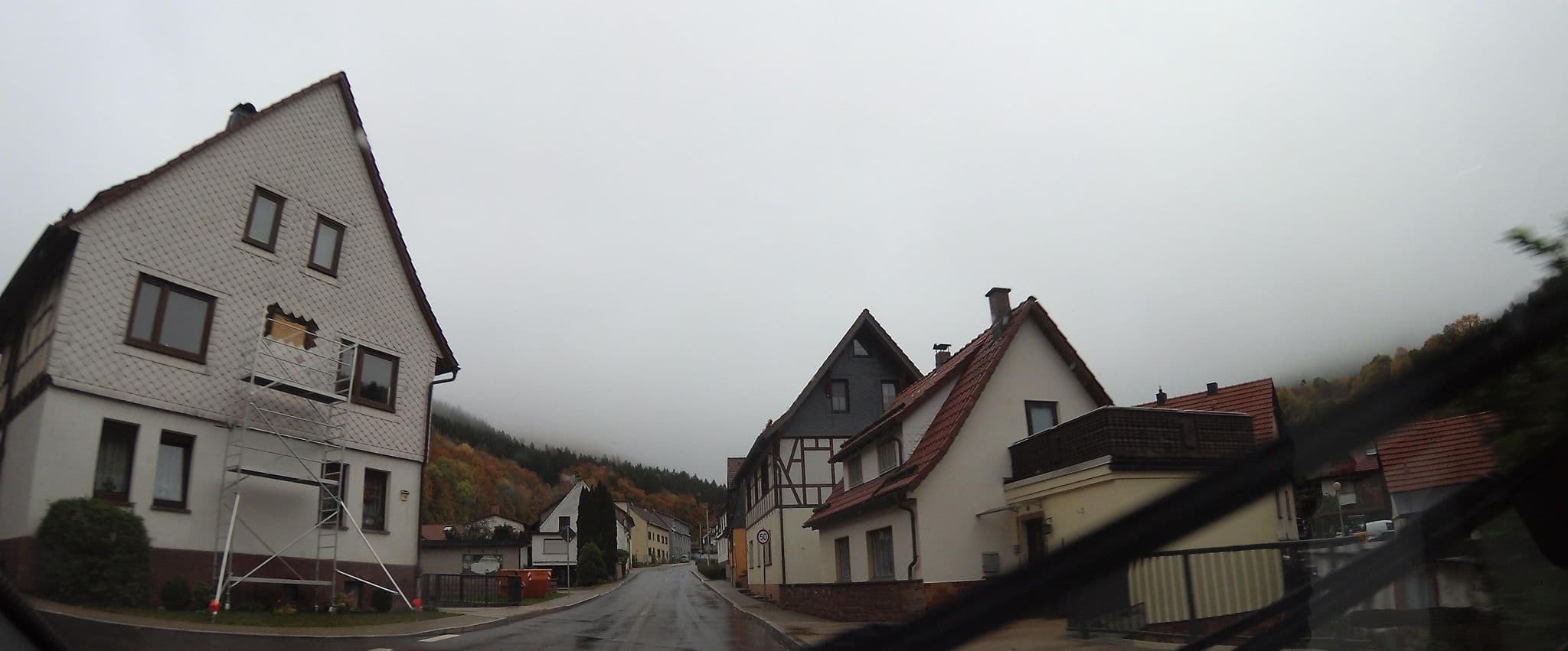 Street view near Ferienwohnung "Zum Rennsteig", Steinbach-Hallenberg — © teddy73 (CC BY-SA · Mapillary)