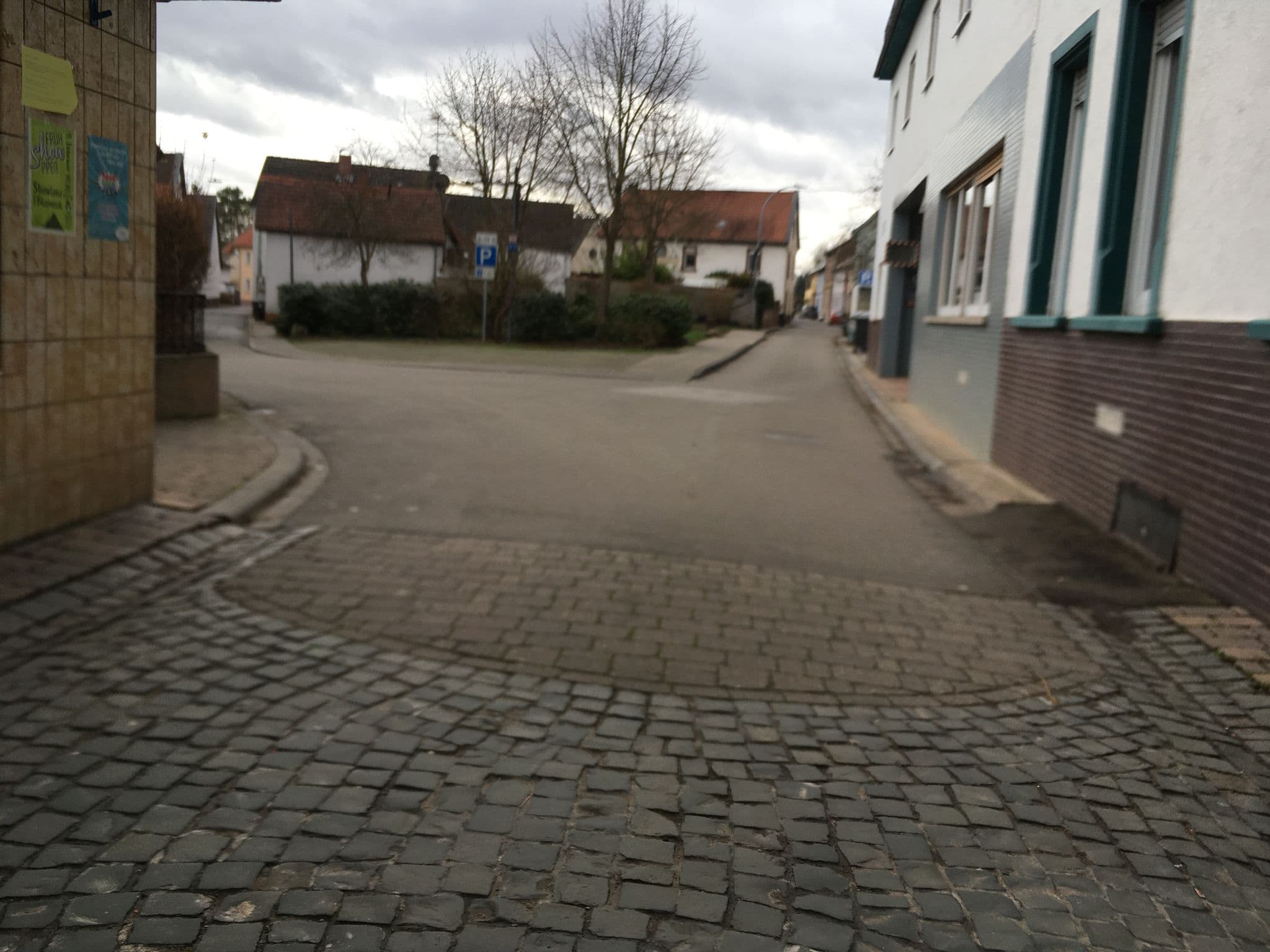 Street view near Grüner Baum, Bretzenheim — © changchun1 (CC BY-SA · Mapillary)