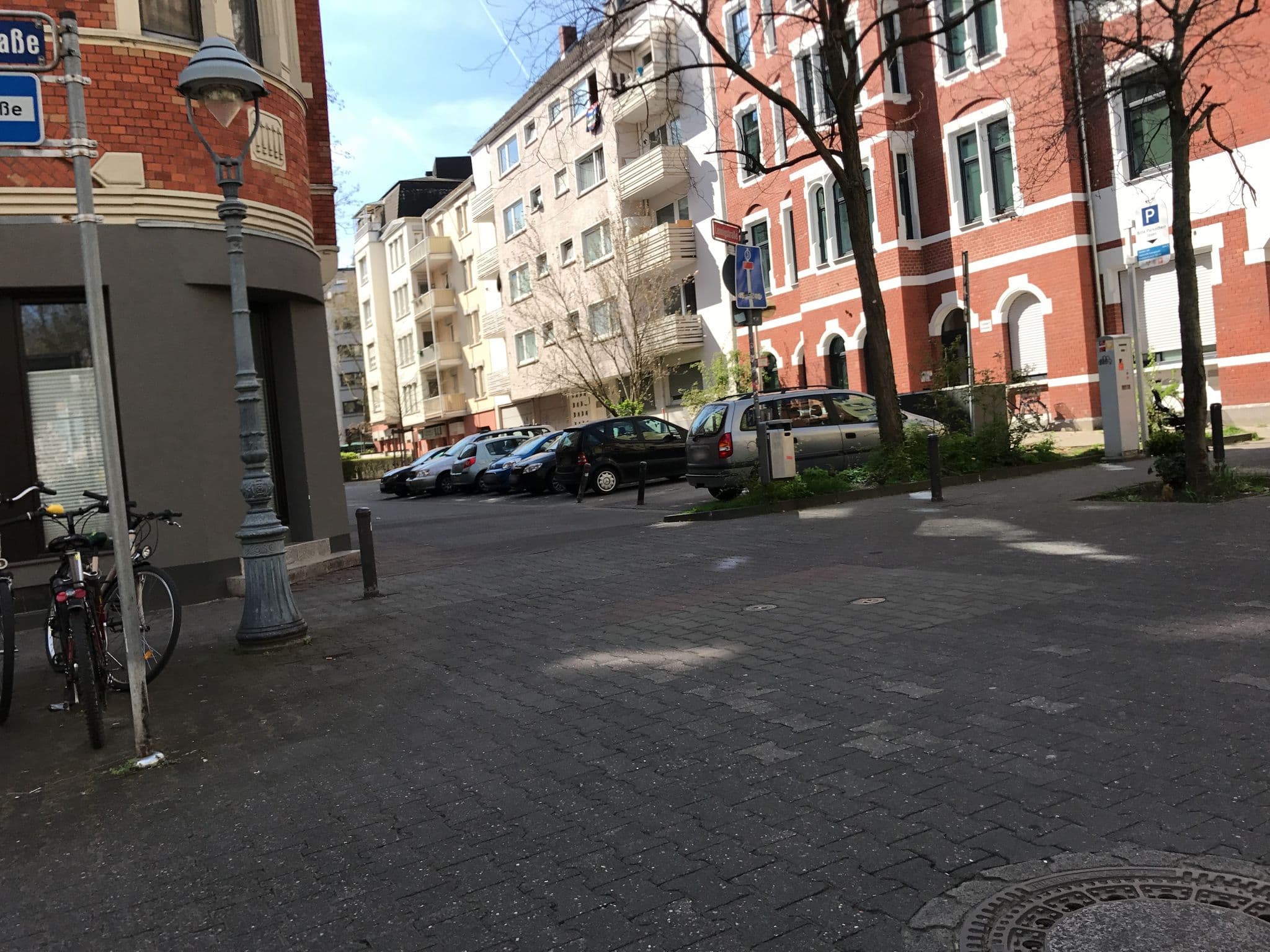 Street view near Hotel Moguntia, Kastel — © miguel_andrade (CC BY-SA · Mapillary)