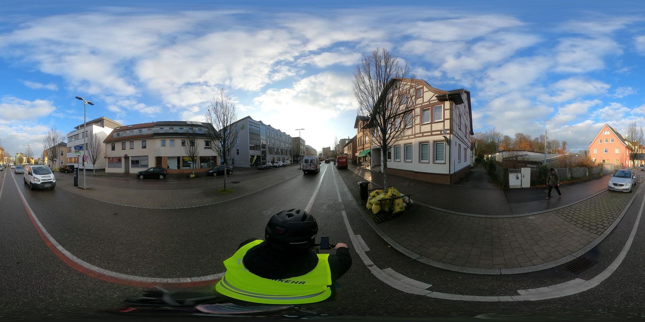 Street view near Hotel zum Weissen Ochsen, Aalen — © RadNETZ (CC BY-SA · Mapillary)