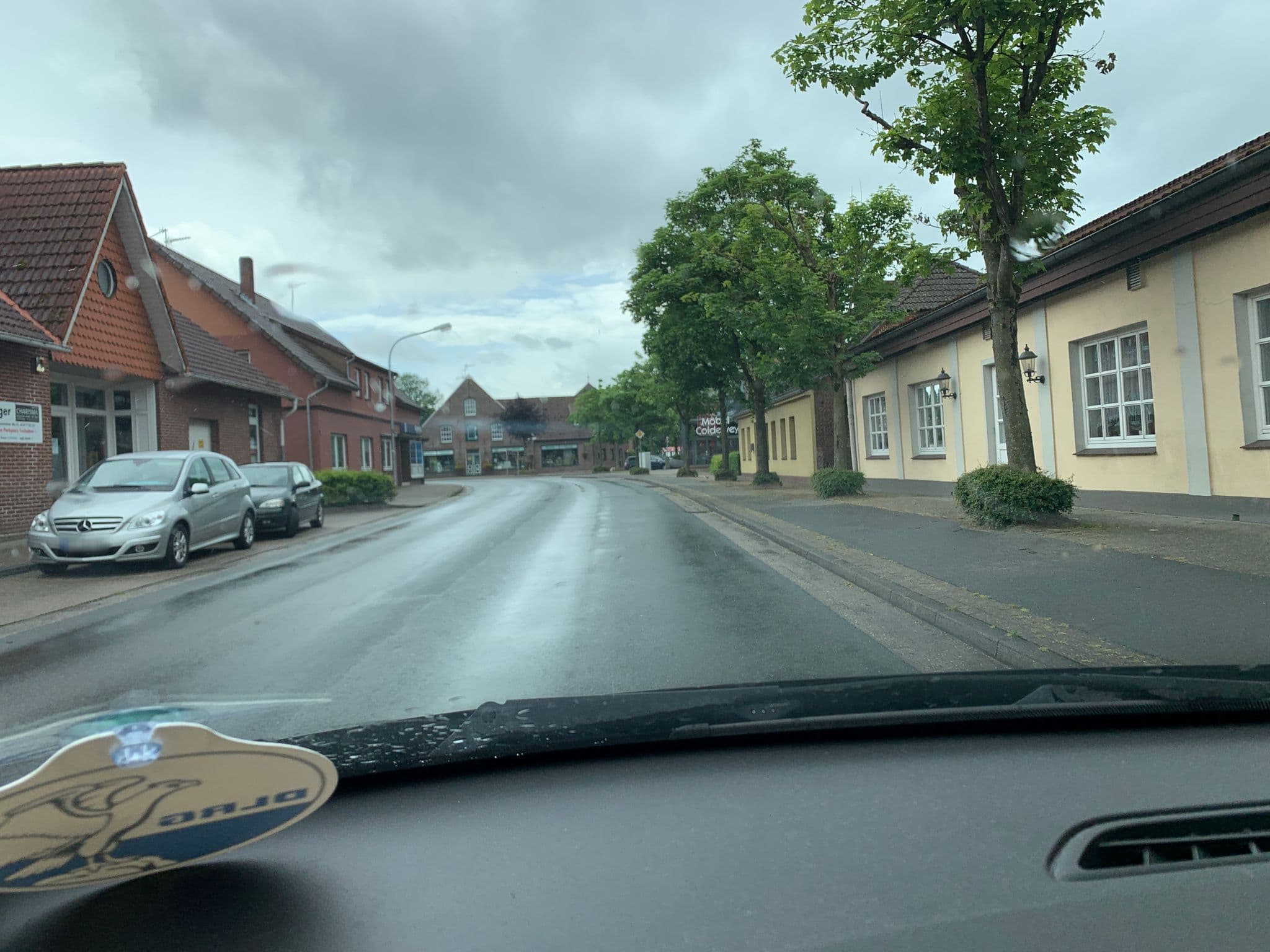 Street view near Neuenburger Hof, Zetel — © deleted_user (CC BY-SA · Mapillary)