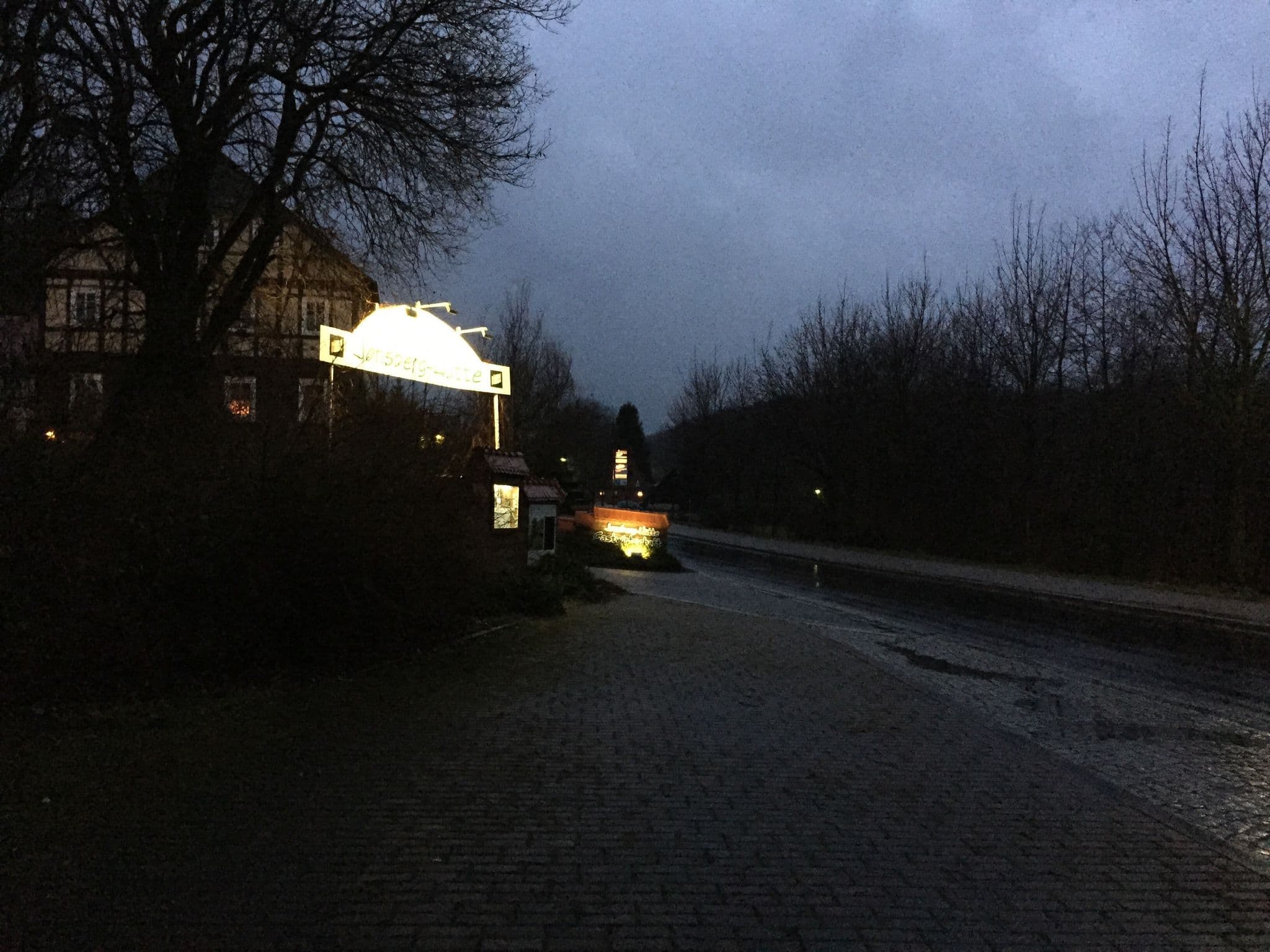 Street view near Jonsberg-Hütten, Kurort Jonsdorf — © ubahnverleih (CC BY-SA · Mapillary)