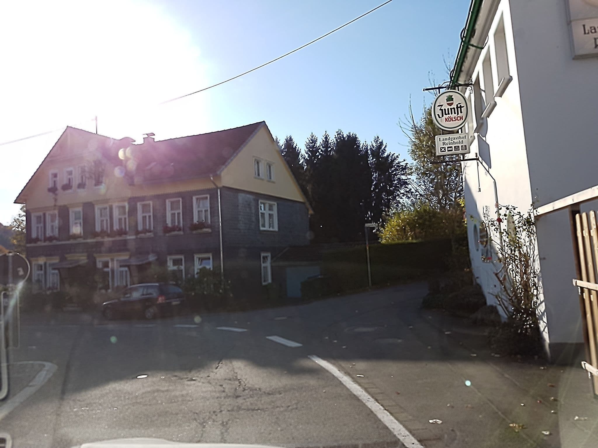 Street view near Landgasthof Hotel Reinhold, Bergneustadt — © simonikes (CC BY-SA · Mapillary)